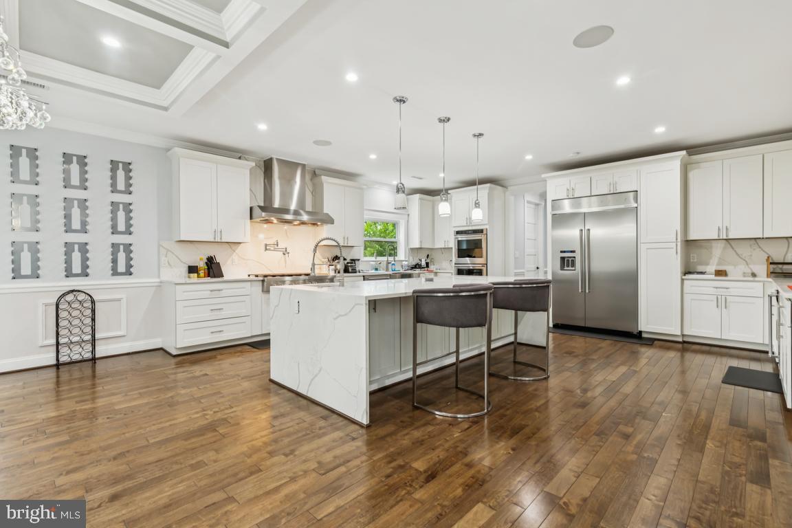 Alexandria, Virginia, 22312, United States, 7 Bedrooms Bedrooms, ,8 BathroomsBathrooms,Residential,For Sale,1904380