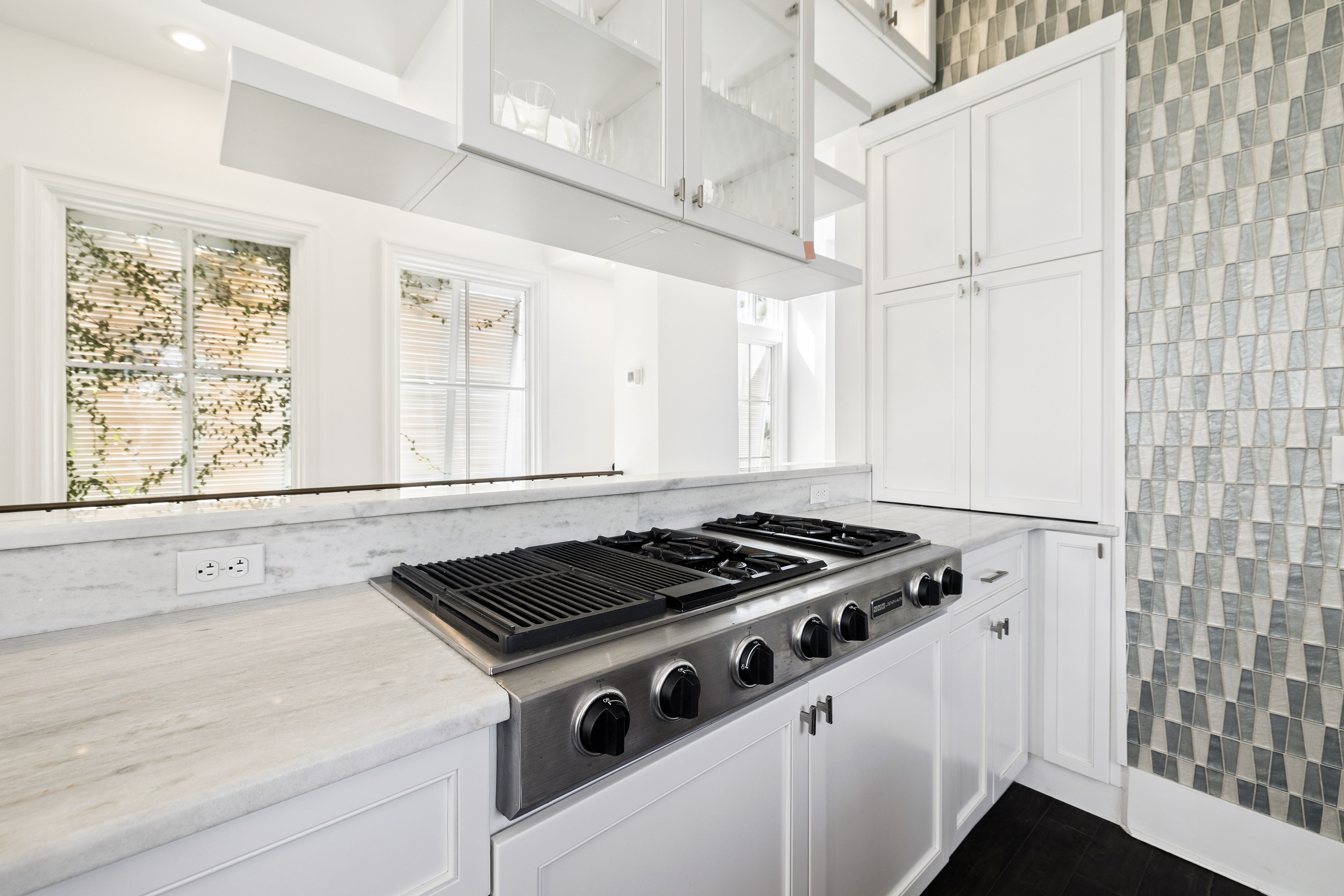  Elegant Home With Gulf Views One Row From The Beach - 物件實景