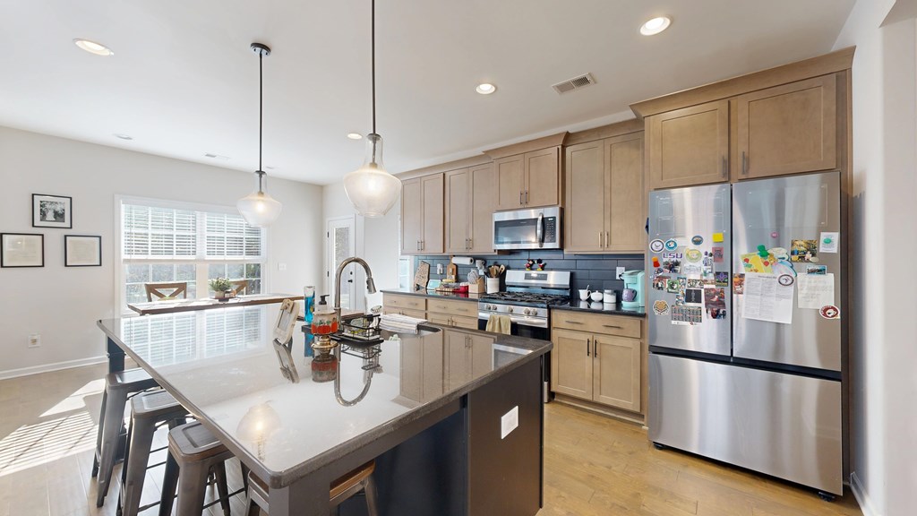 Cataula, Georgia, 31804, United States, 5 Bedrooms Bedrooms, ,5 BathroomsBathrooms,Residential,For Sale,1996944