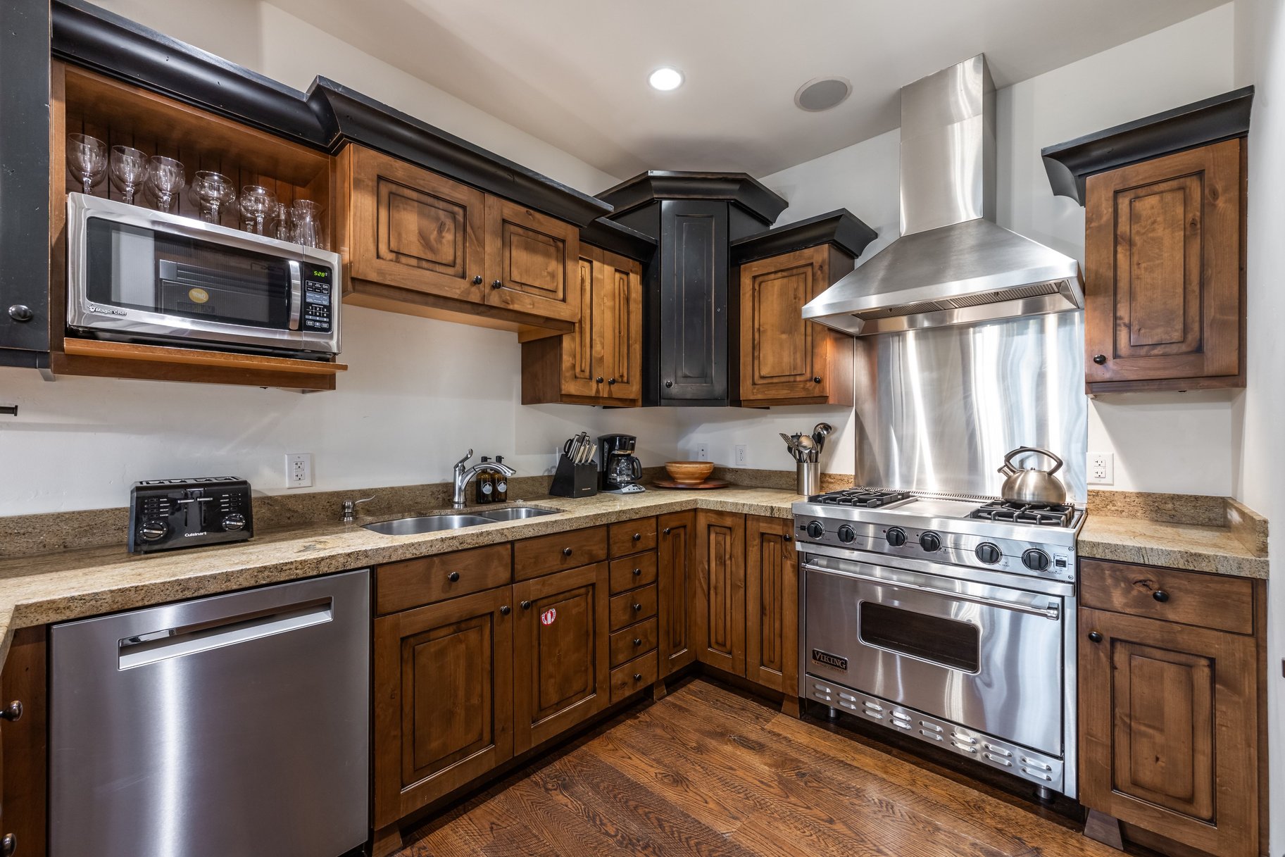  Silver Star 2 BR Ski-in/Ski-out Condo  Step into Your Mountain Dream Lifestyle - 物件實景