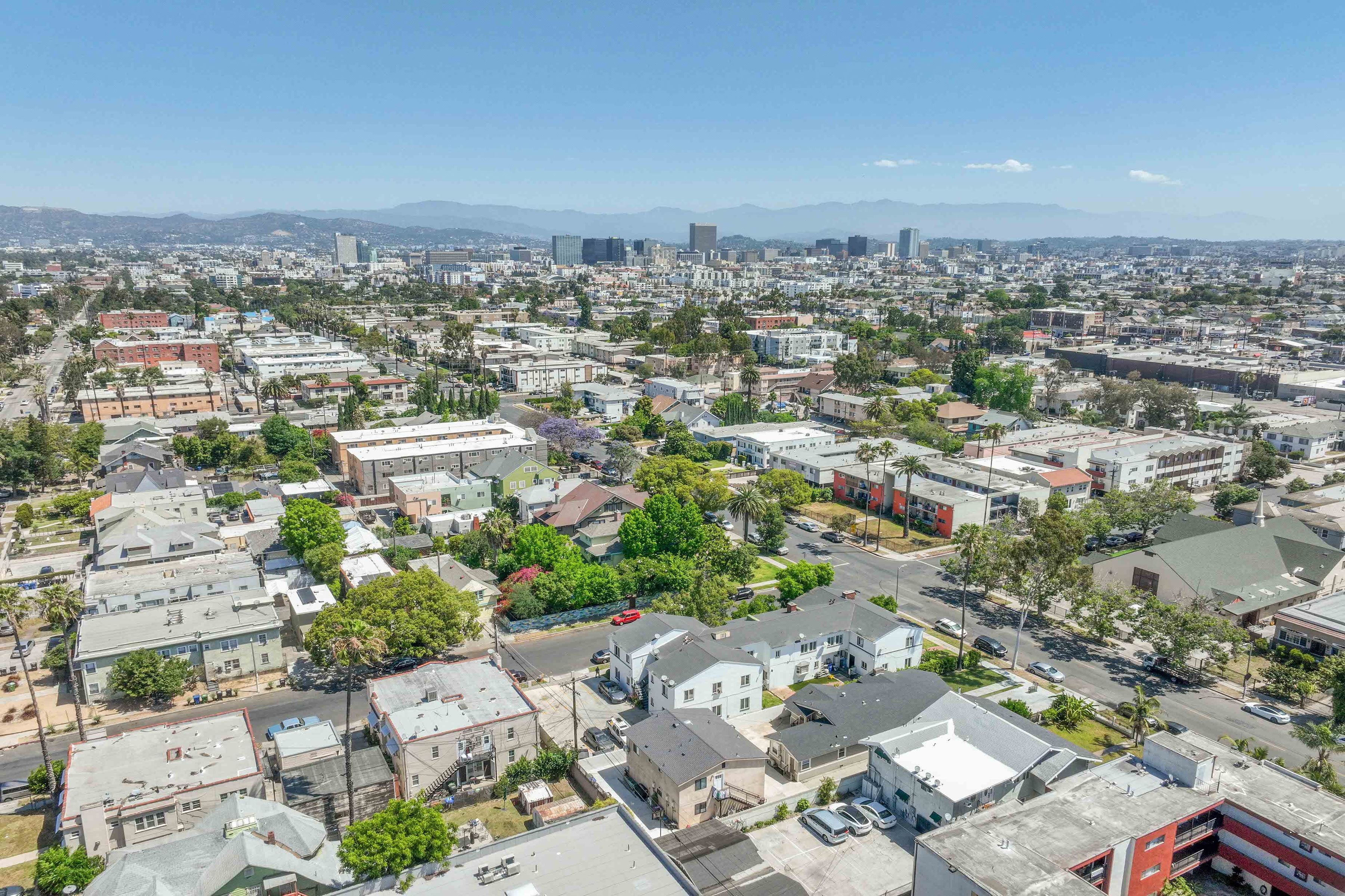  2442 W 18th St - 物件實景