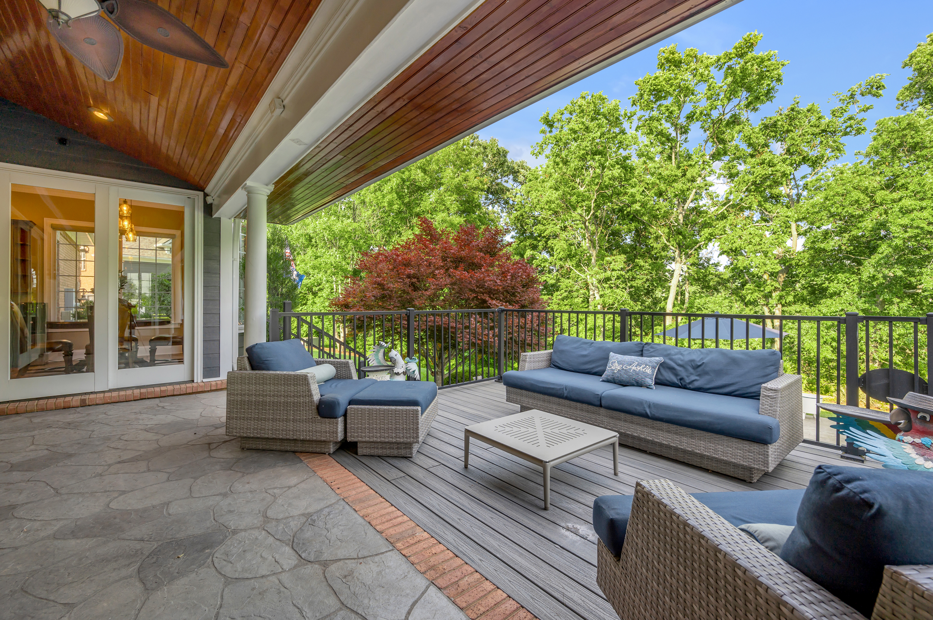  315 Whispering Brook Drive - 物件實景