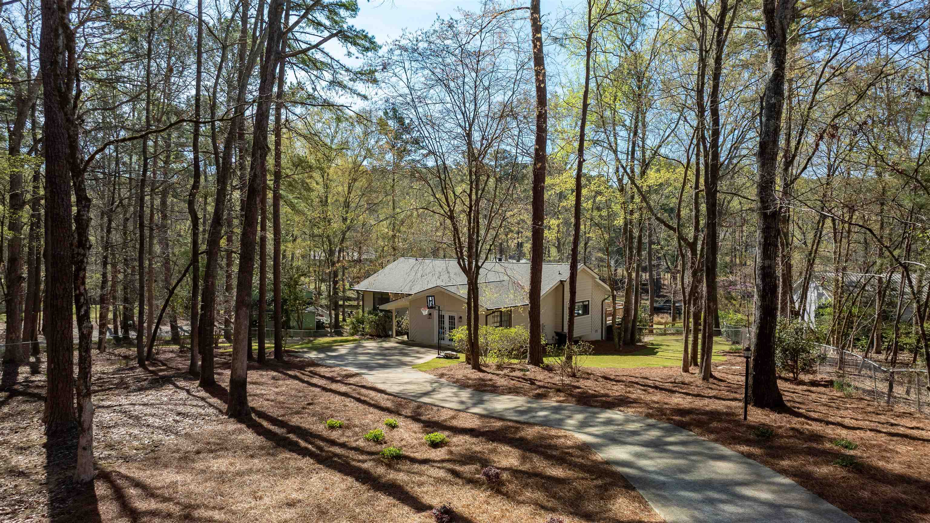 Greensboro, Georgia, 30642, United States, 5 Bedrooms Bedrooms, ,2 BathroomsBathrooms,Residential,For Sale,1907052