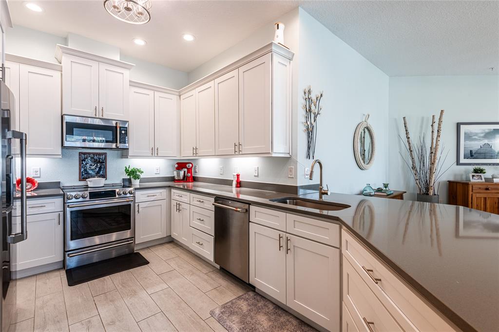 Bradenton, Florida, 34209, United States, 3 Bedrooms Bedrooms, ,3 BathroomsBathrooms,Residential,For Sale,1995139