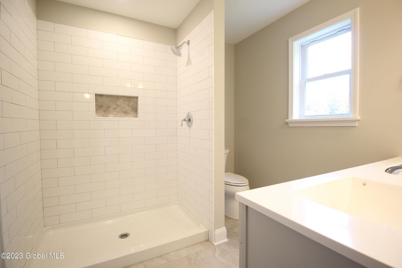 Clifton Park, New York, 12065, United States, 4 Bedrooms Bedrooms, ,3 BathroomsBathrooms,Residential,For Sale,1933145