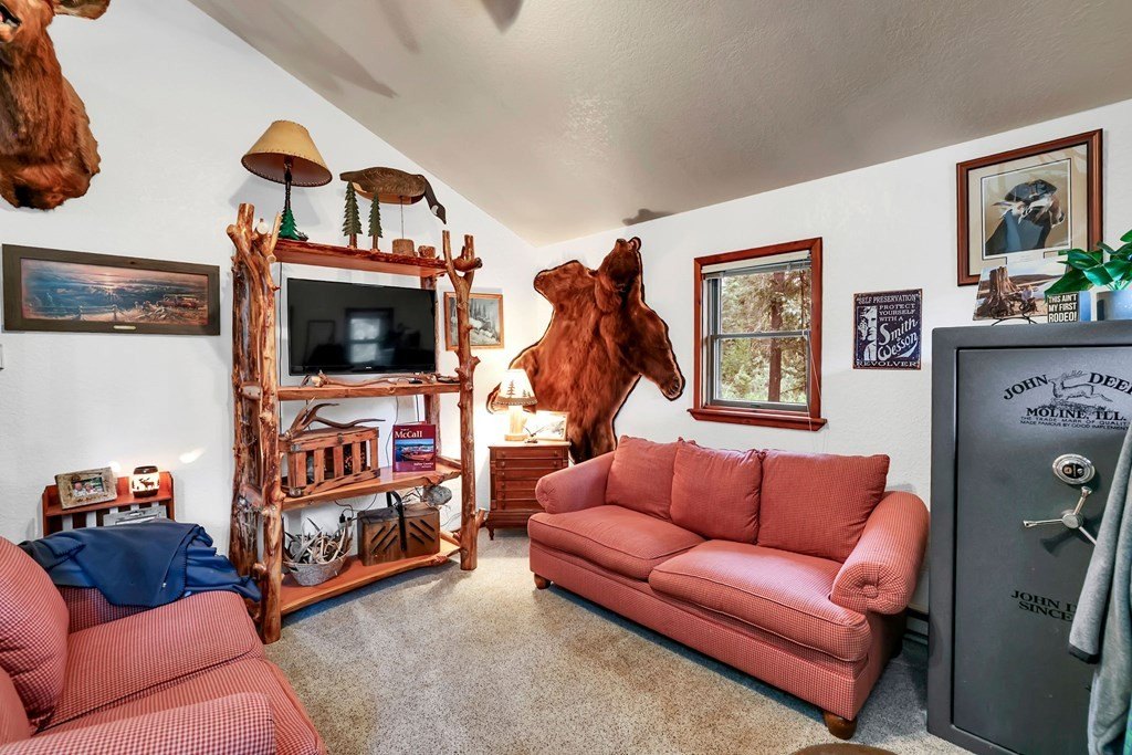 McCall, Idaho, 83638, United States, 5 Bedrooms Bedrooms, ,3 BathroomsBathrooms,Residential,For Sale,1881476