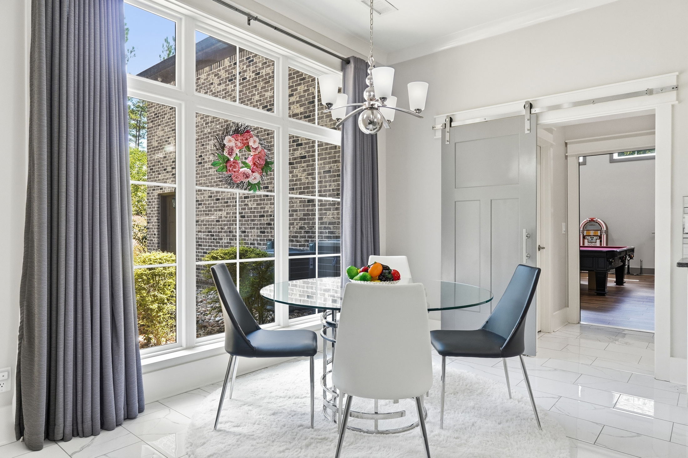  Effortless Entertaining and Everyday Luxury at River Forest - 物件實景