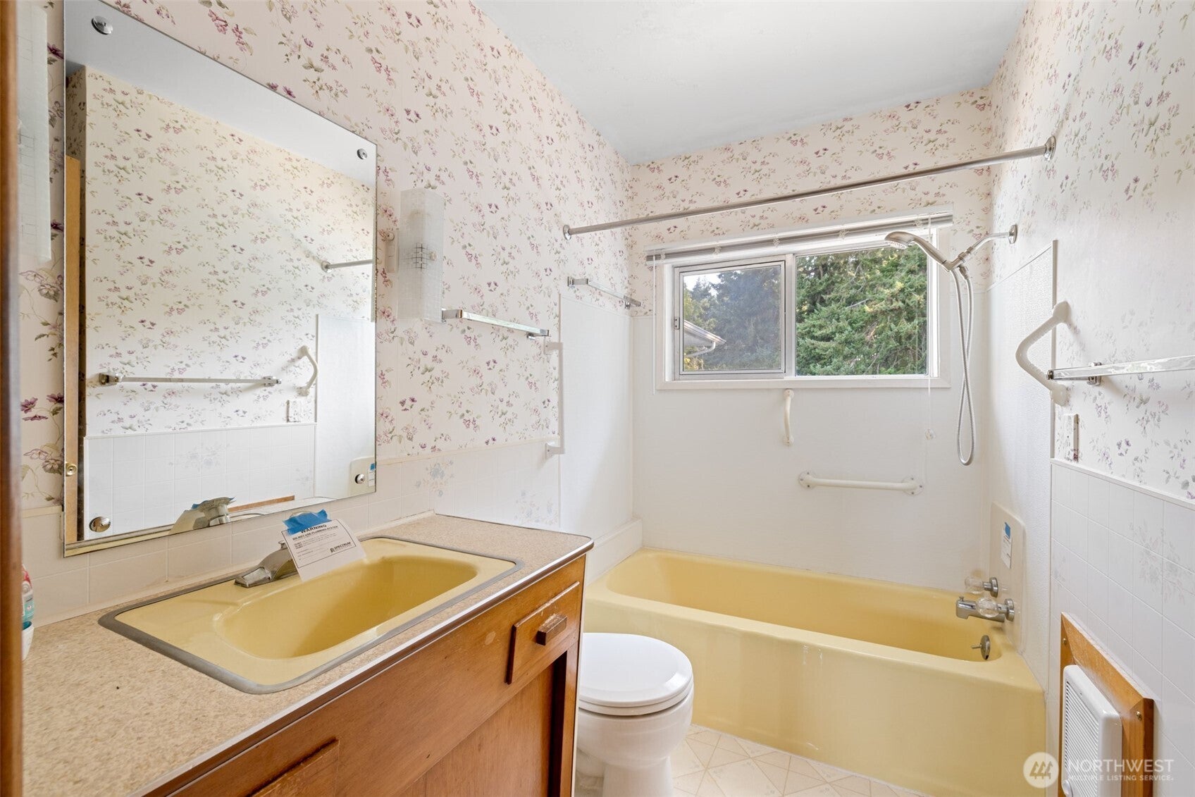 Sequim, Washington, 98382, United States, 3 Bedrooms Bedrooms, ,2 BathroomsBathrooms,Residential,For Sale,1984397