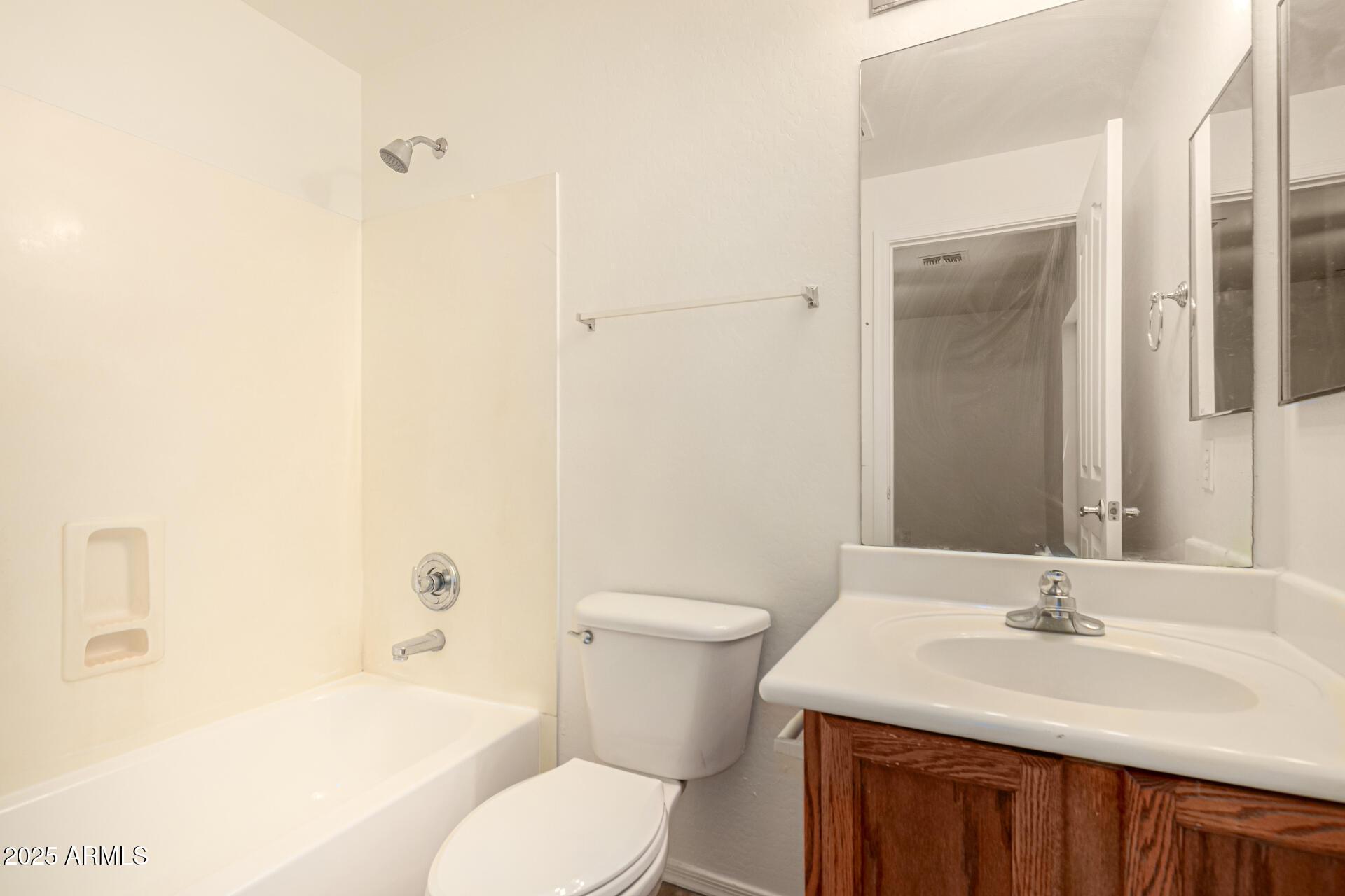 Litchfield Park, Arizona, 85340, United States, 5 Bedrooms Bedrooms, ,5 BathroomsBathrooms,Residential,For Sale,1916561