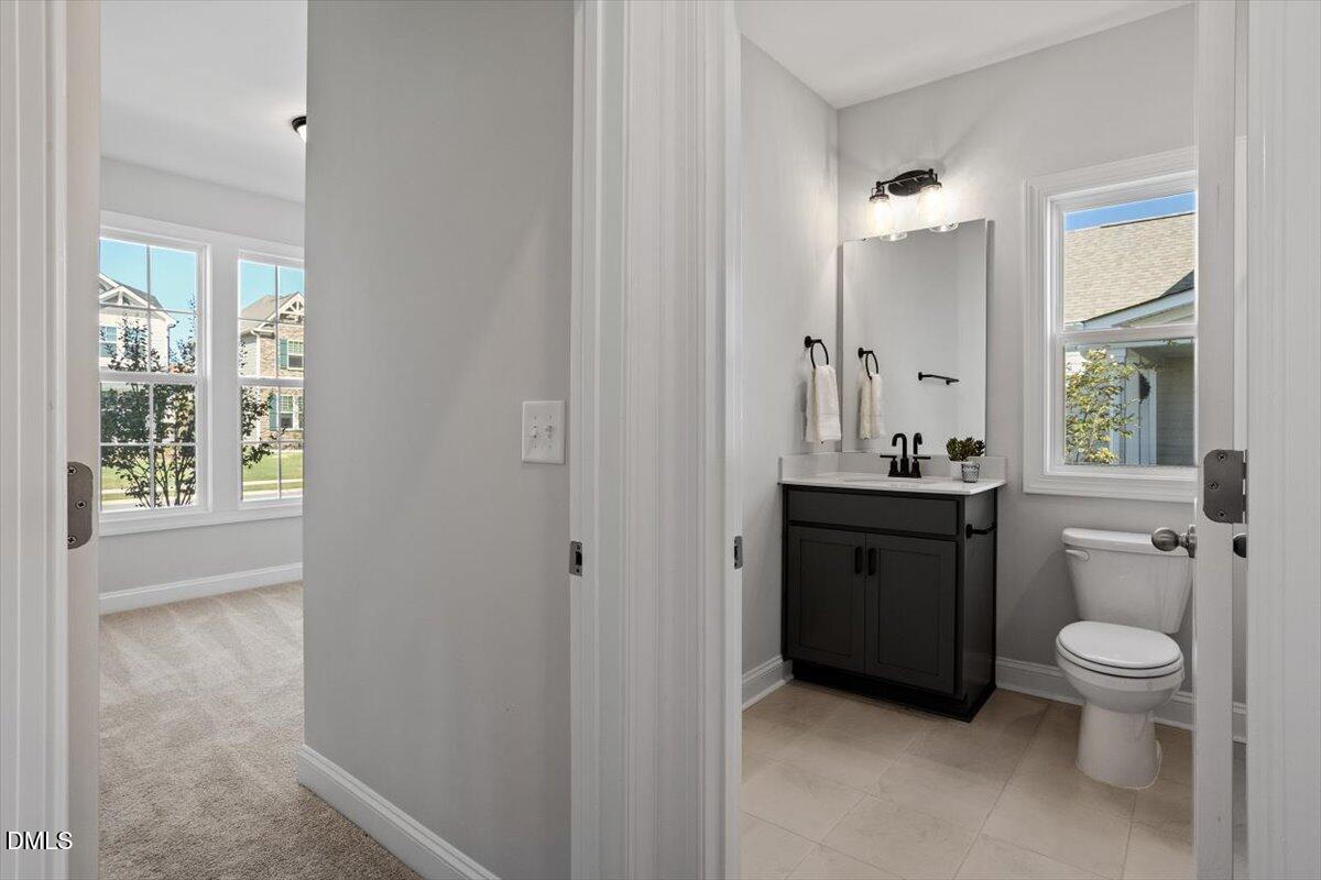 Fuquay Varina, North Carolina, 27526, United States, 5 Bedrooms Bedrooms, ,3 BathroomsBathrooms,Residential,For Sale,1973834