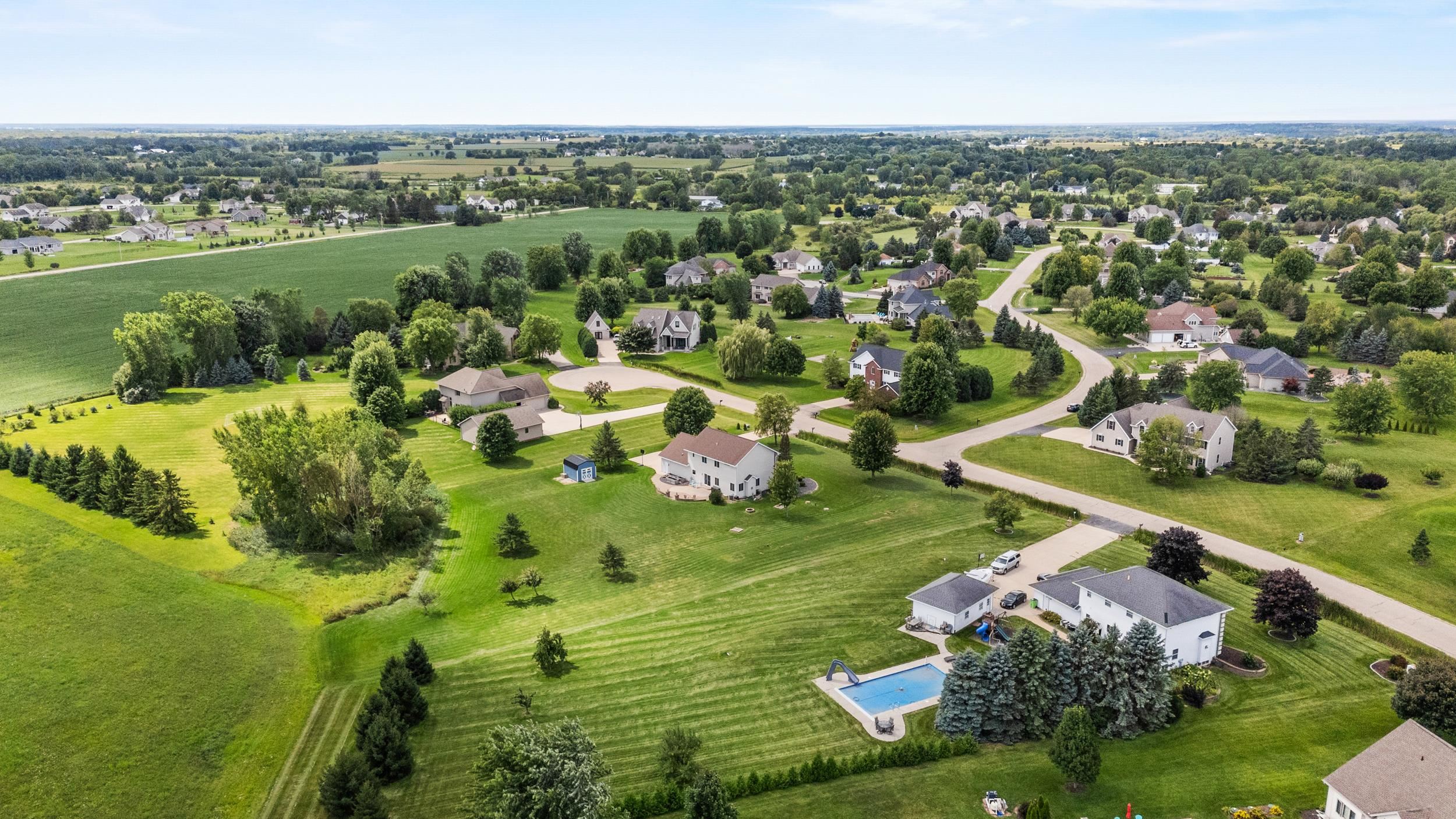 Neenah, Wisconsin, 54956, United States, 4 Bedrooms Bedrooms, ,4 BathroomsBathrooms,Residential,For Sale,1930712