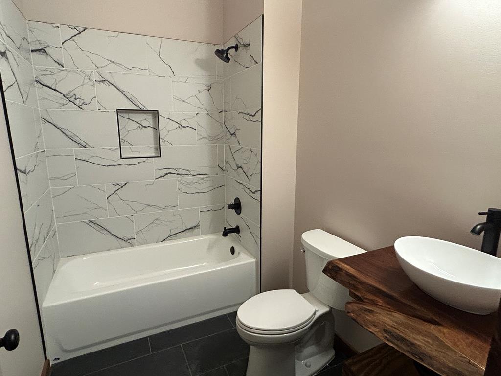 Mineral Bluff, Georgia, 30559, United States, 3 Bedrooms Bedrooms, ,3 BathroomsBathrooms,Residential,For Sale,2007594