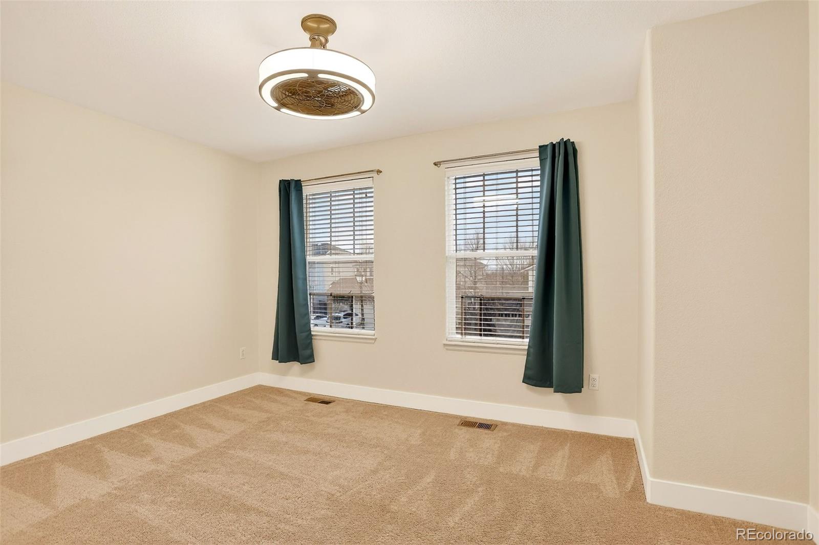 Aurora, Colorado, 80013, United States, 5 Bedrooms Bedrooms, ,3 BathroomsBathrooms,Residential,For Sale,2001899