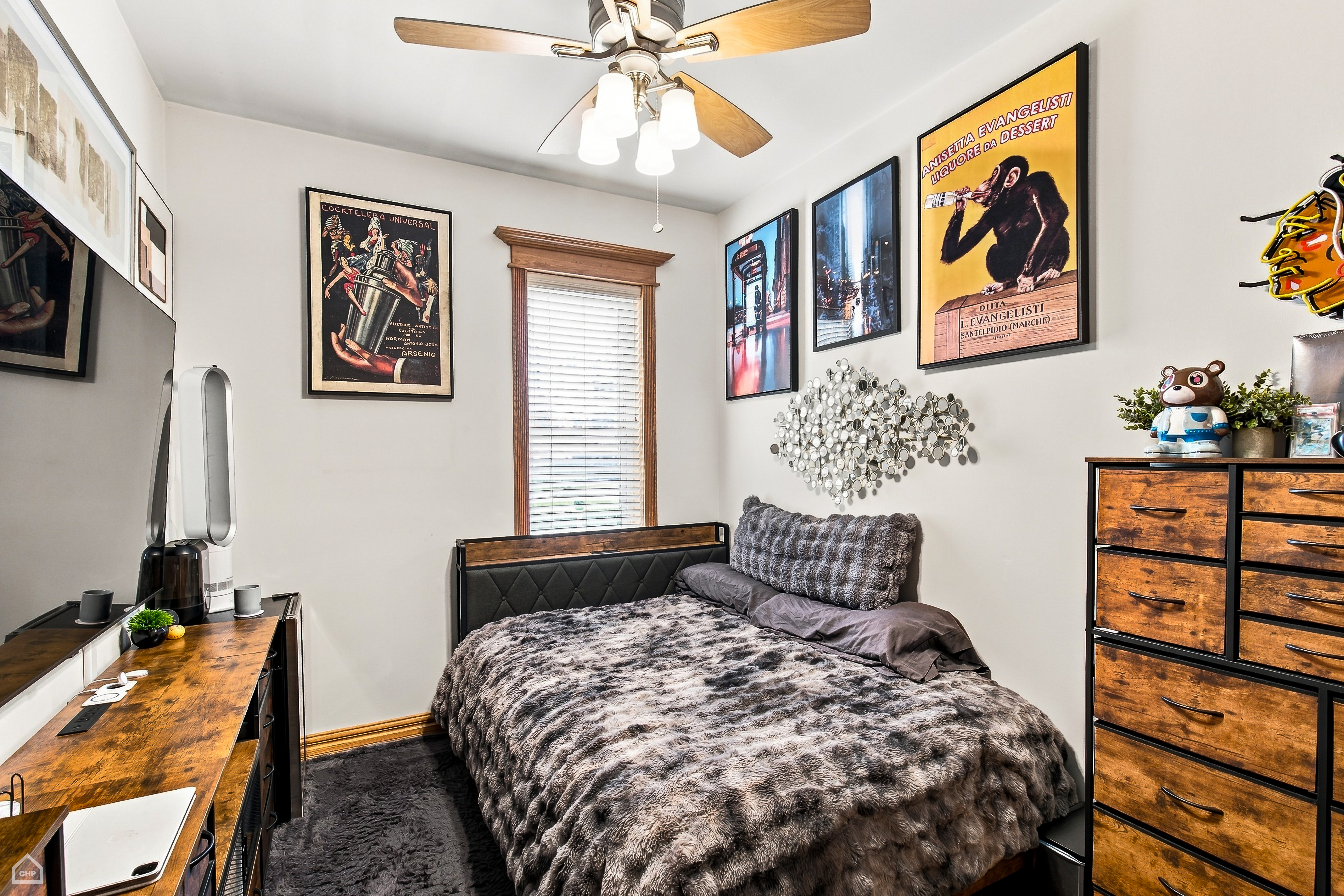  Excellent Opportunity to Own a Classic Chicago Brick Three-Flat - 物件實景