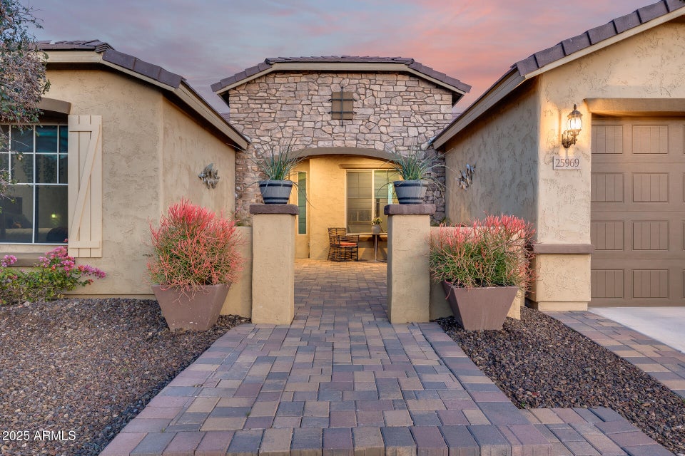 Peoria, Arizona, 85383, United States, 3 Bedrooms Bedrooms, ,Residential,For Sale,1982849