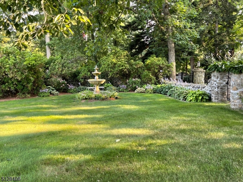 Bernardsville Boro, New Jersey, 07924, United States, 6 Bedrooms Bedrooms, ,10 BathroomsBathrooms,Residential,For Sale,1868903