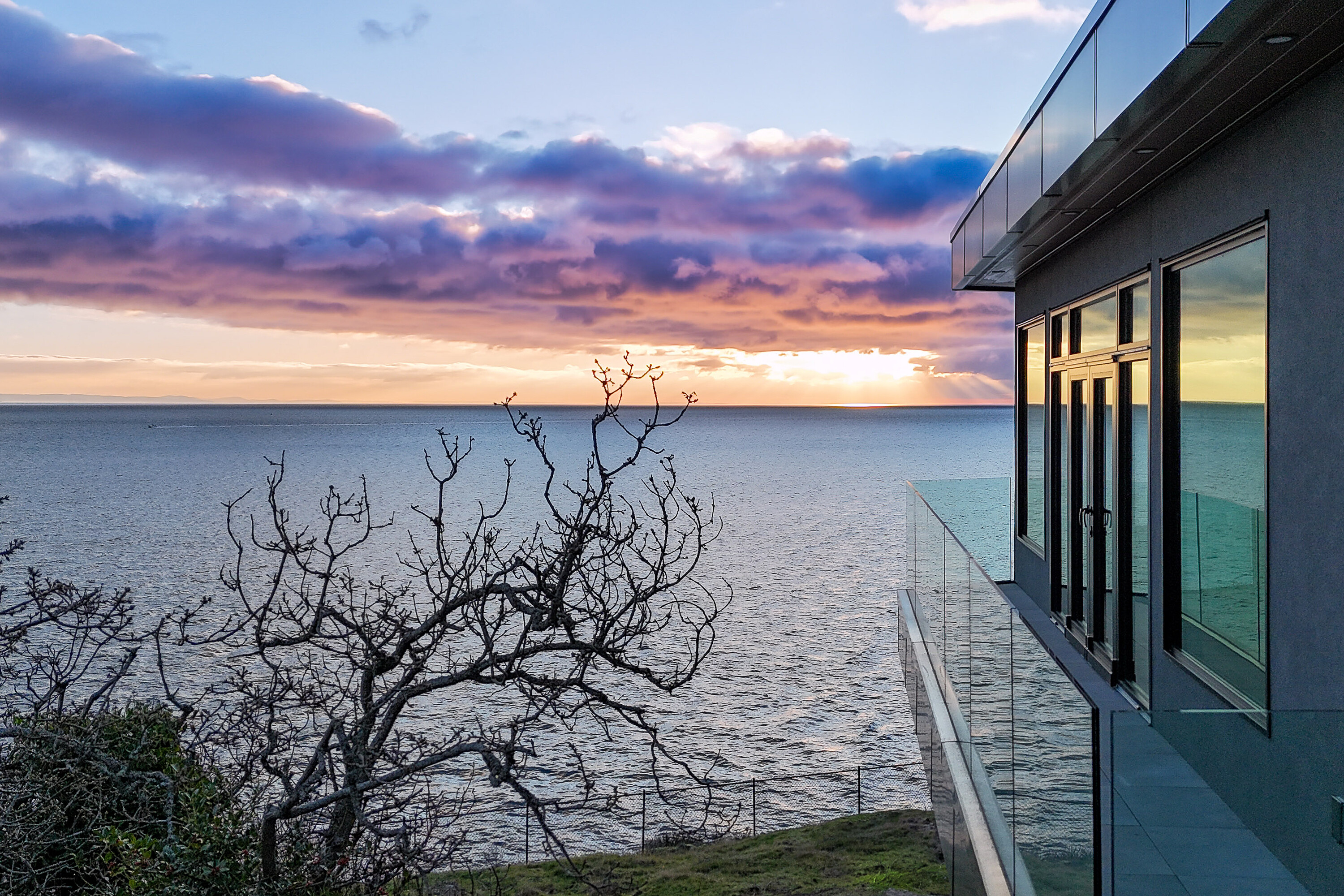  Panoramic Saanich Oceanfront - 物件實景
