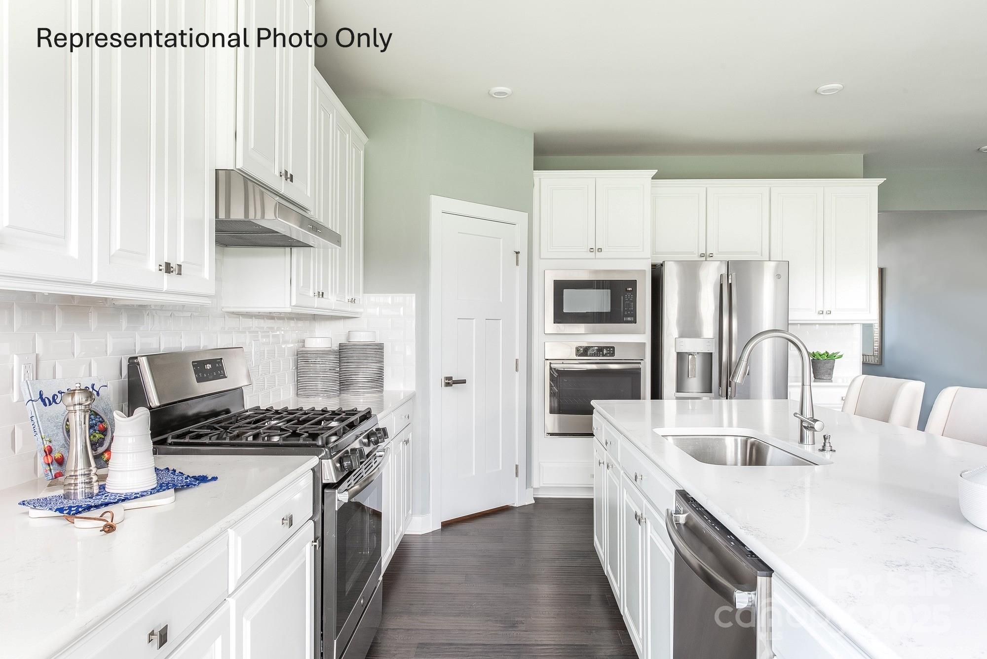 Indian Trail, North Carolina, 28079, United States, 5 Bedrooms Bedrooms, ,3 BathroomsBathrooms,Residential,For Sale,1981536