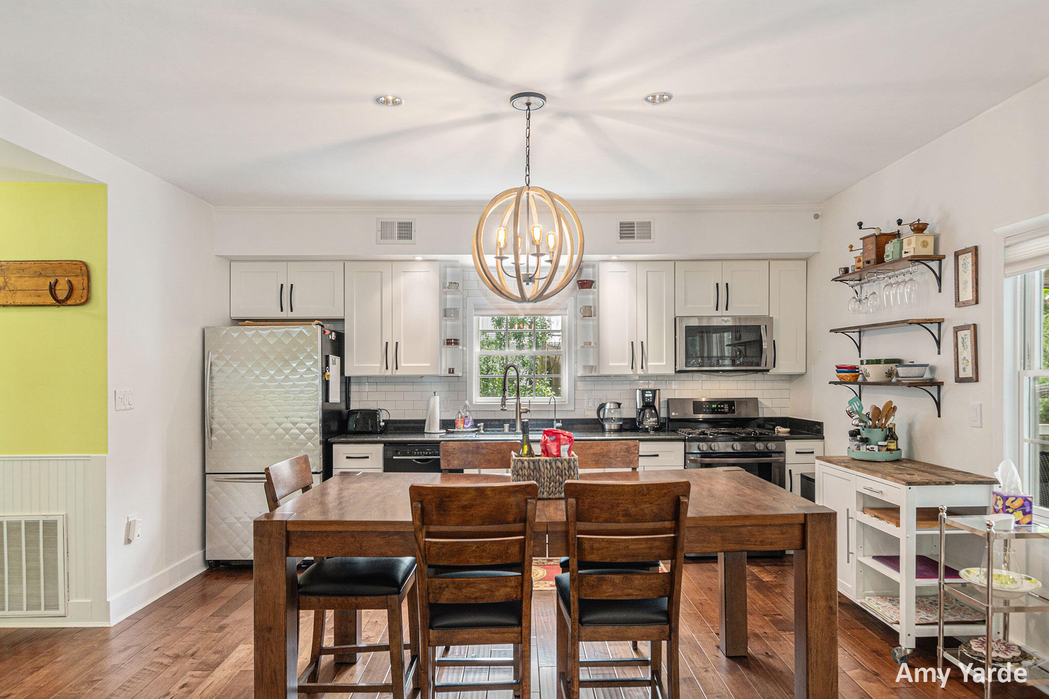 Saugatuck, Michigan, 49453, United States, 2 Bedrooms Bedrooms, ,2 BathroomsBathrooms,Residential,For Sale,1897560