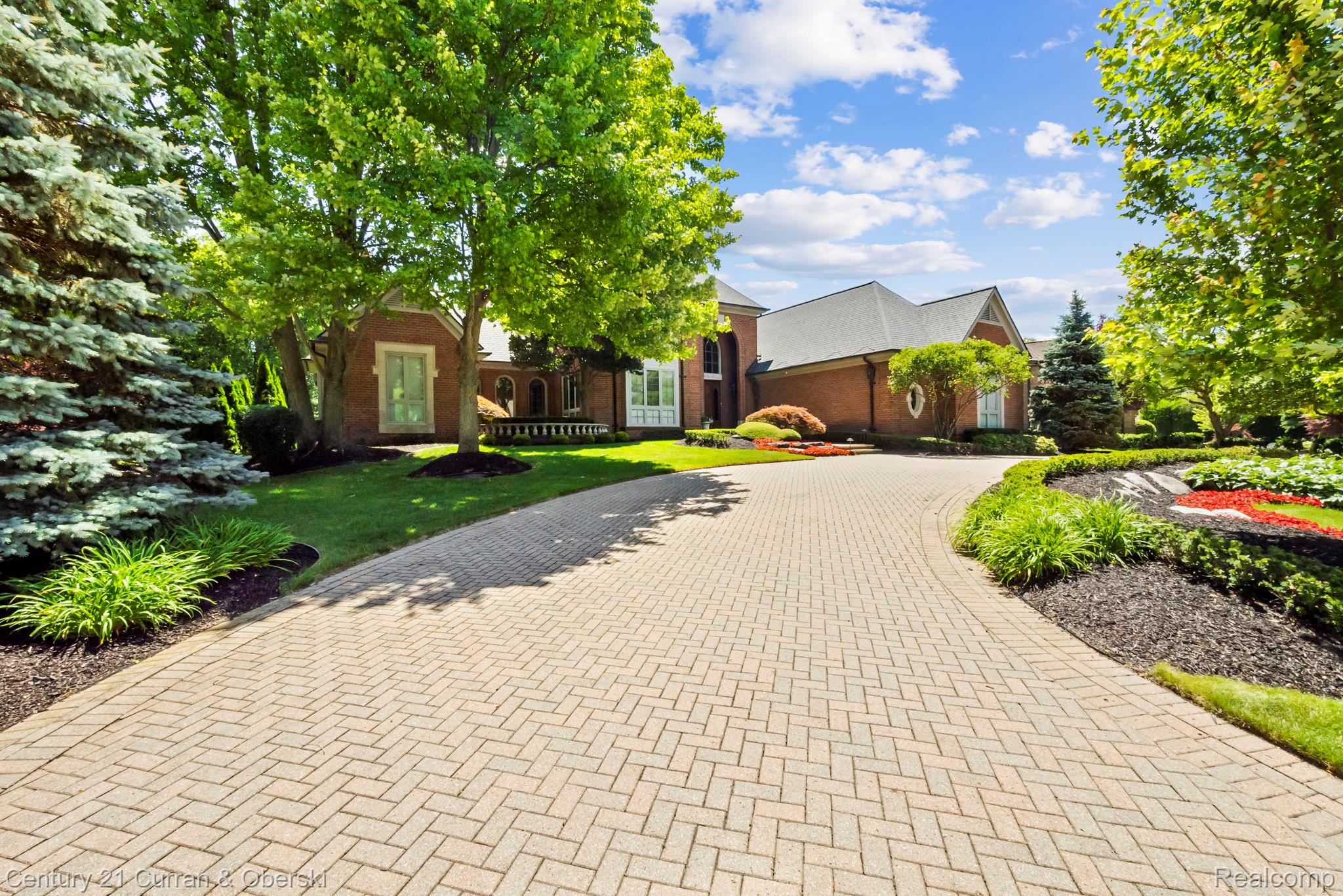 Northville, Michigan, 48168, United States, 5 Bedrooms Bedrooms, ,6 BathroomsBathrooms,Residential,For Sale,2023704