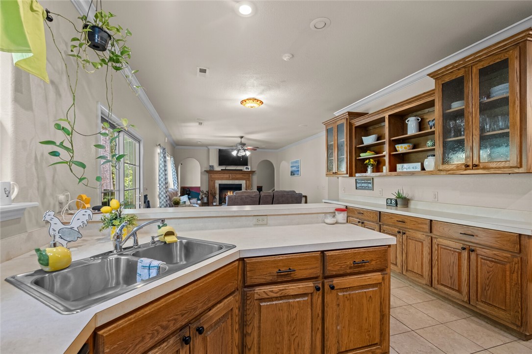 Bella Vista, Arkansas, 72714, United States, 4 Bedrooms Bedrooms, ,3 BathroomsBathrooms,Residential,For Sale,1949126