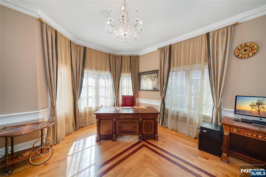 Fort Lee, New Jersey, 07024, United States, 6 Bedrooms Bedrooms, ,7 BathroomsBathrooms,Residential,For Sale,1891733