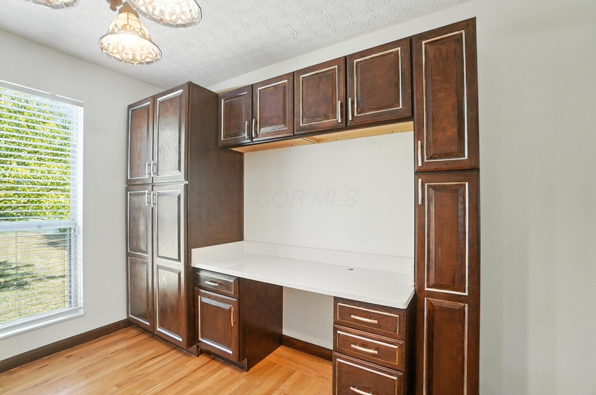 Dublin, Ohio, 43016, United States, 4 Bedrooms Bedrooms, ,3 BathroomsBathrooms,Residential,For Sale,1940366