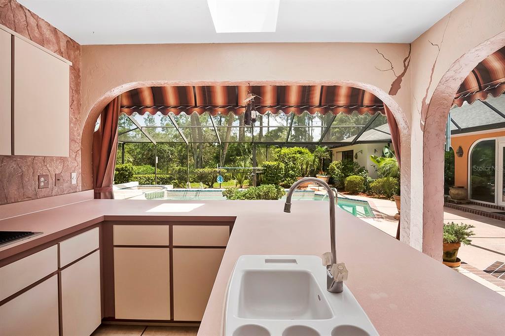 Weeki Wachee, Florida, 34607, United States, 4 Bedrooms Bedrooms, ,5 BathroomsBathrooms,Residential,For Sale,2009705