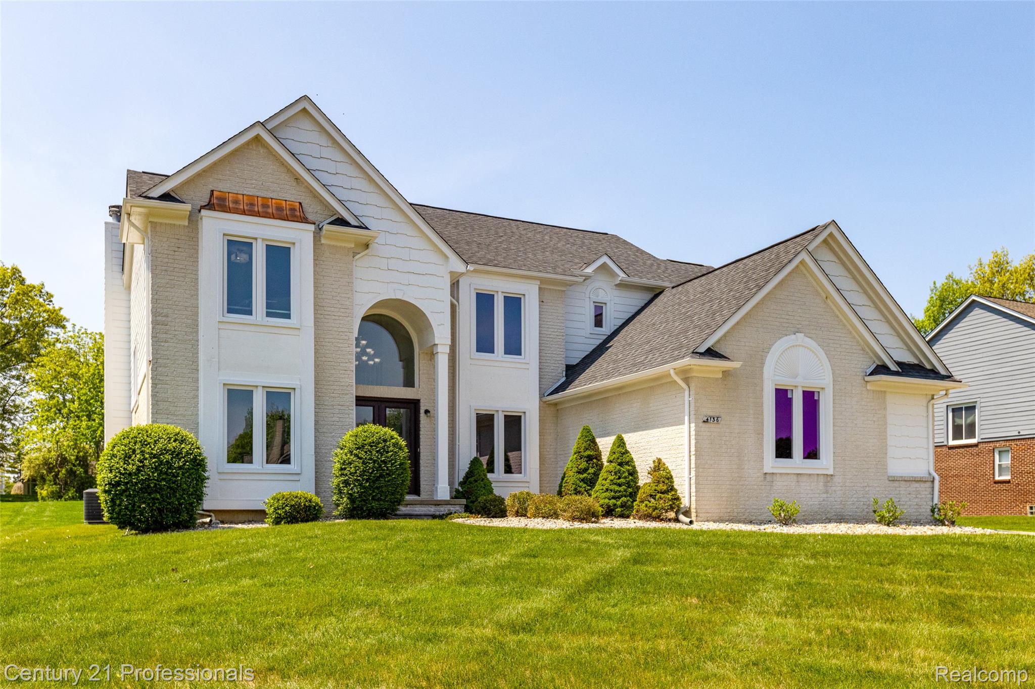 LakeOrion, Michigan, 48359, United States, 4 Bedrooms Bedrooms, ,3 BathroomsBathrooms,Residential,For Sale,1905750