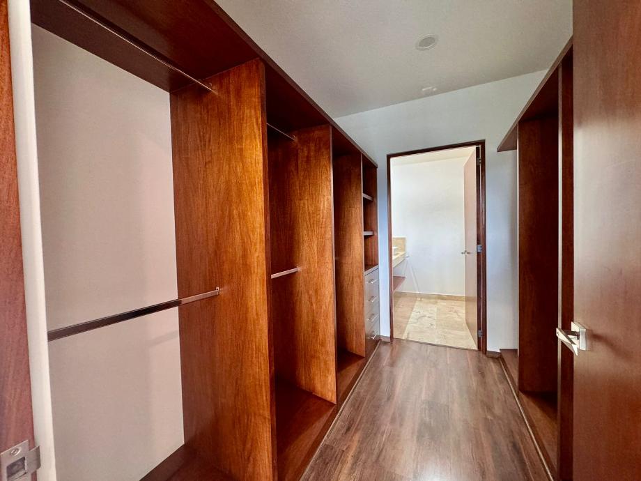 Huixquilucan, Estado de méxico, 52779, Mexico, 3 Bedrooms Bedrooms, ,3 BathroomsBathrooms,Residential,For Sale,1692650