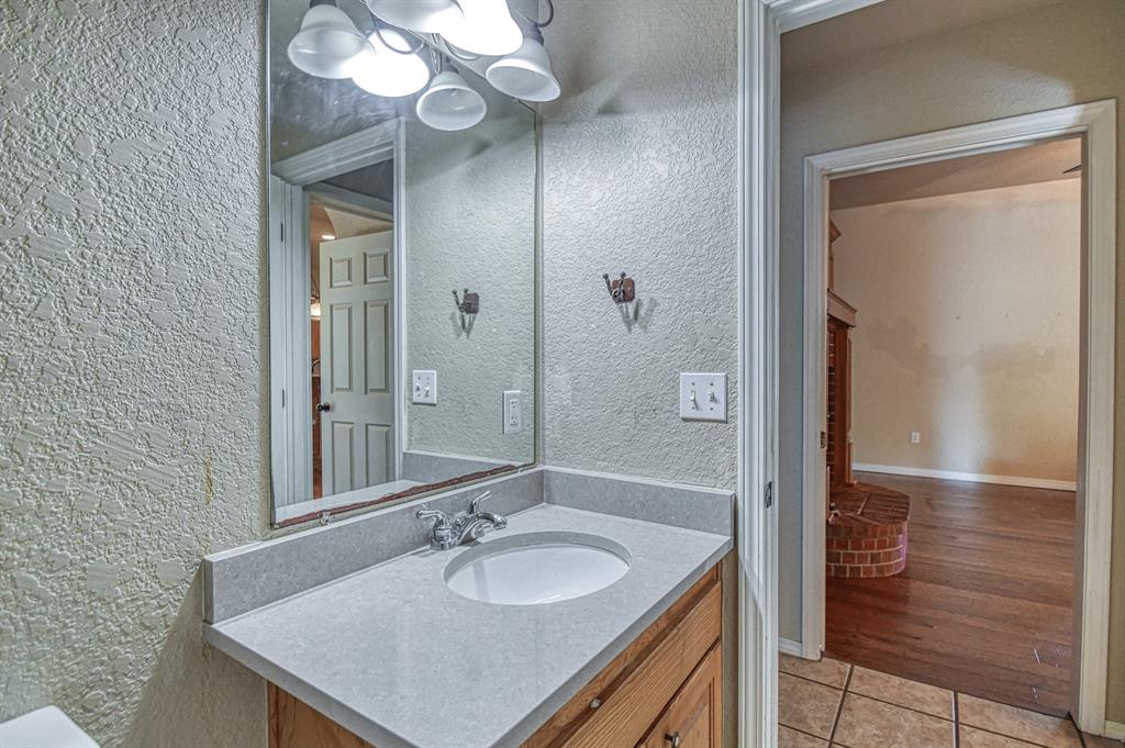 Noble, Oklahoma, 73068, United States, 6 Bedrooms Bedrooms, ,4 BathroomsBathrooms,Residential,For Sale,1978197