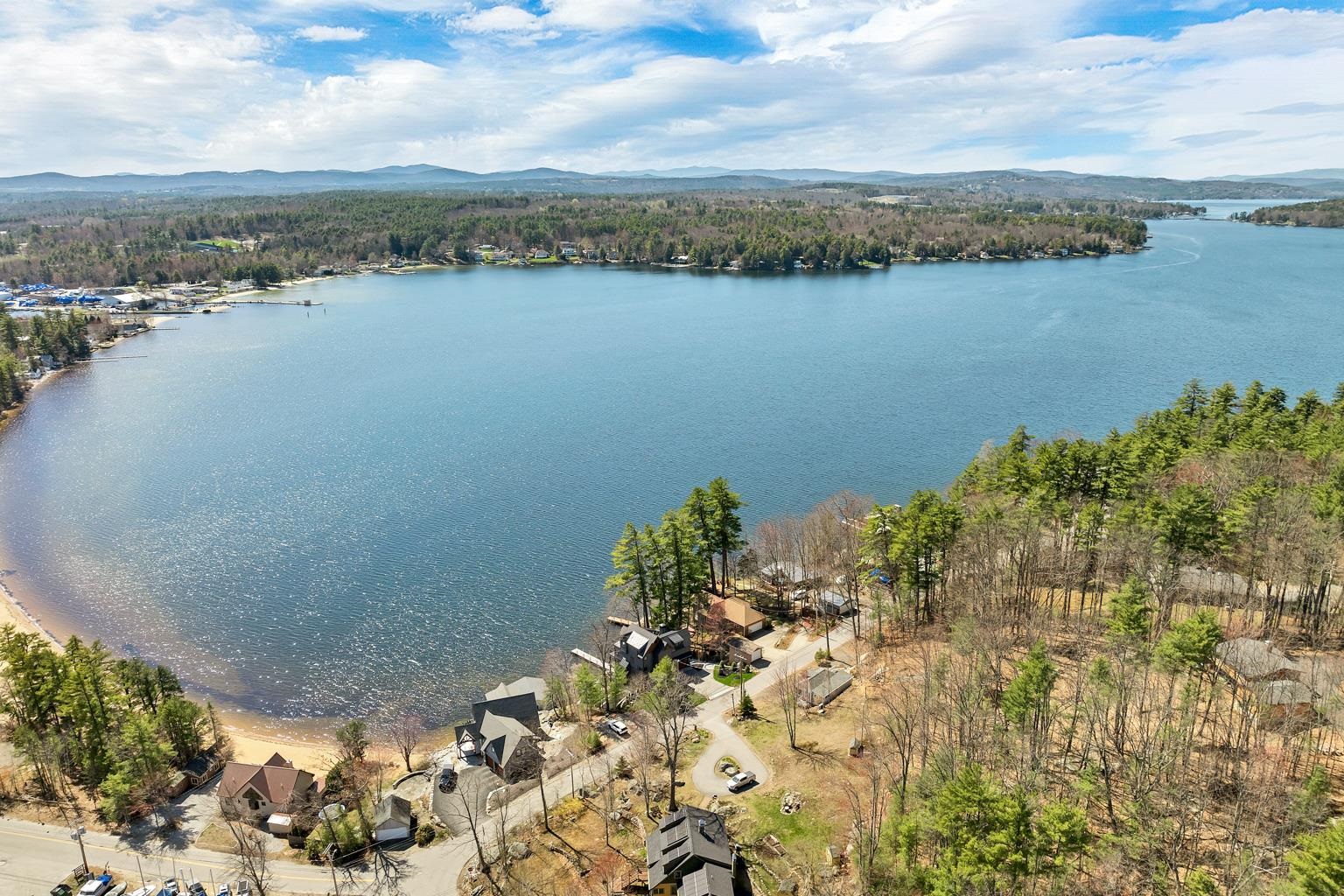 Gilford, New Hampshire, 03249, United States, 5 Bedrooms Bedrooms, ,6 BathroomsBathrooms,Residential,For Sale,1794777