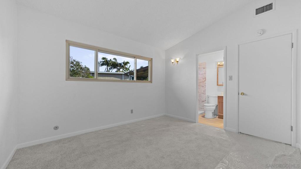 Vista, California, 92083, United States, 3 Bedrooms Bedrooms, ,2 BathroomsBathrooms,Residential,For Sale,2048591