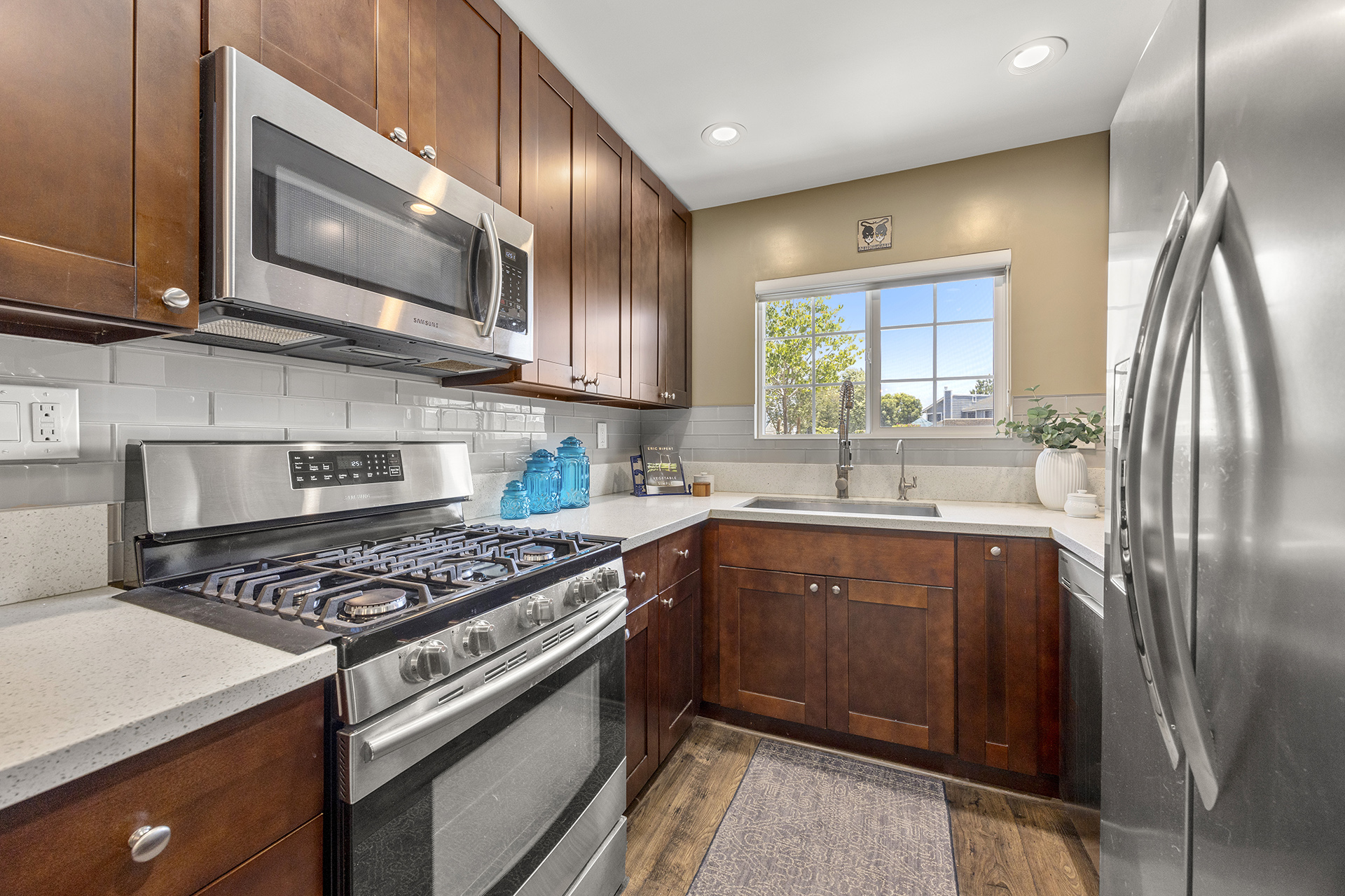 Anaheim, California, 92801, United States, 3 Bedrooms Bedrooms, ,3 BathroomsBathrooms,Residential,For Sale,1878361