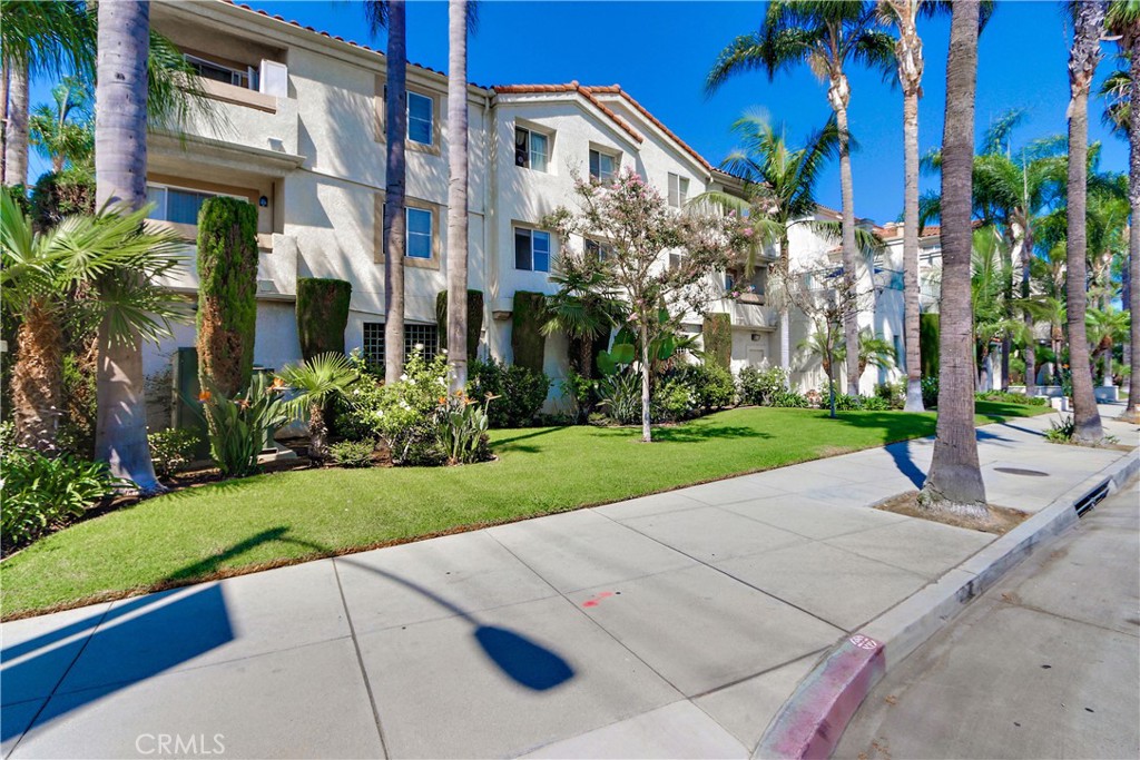 Long Beach, California, 90804, United States, 2 Bedrooms Bedrooms, ,2 BathroomsBathrooms,Residential,For Sale,2001889
