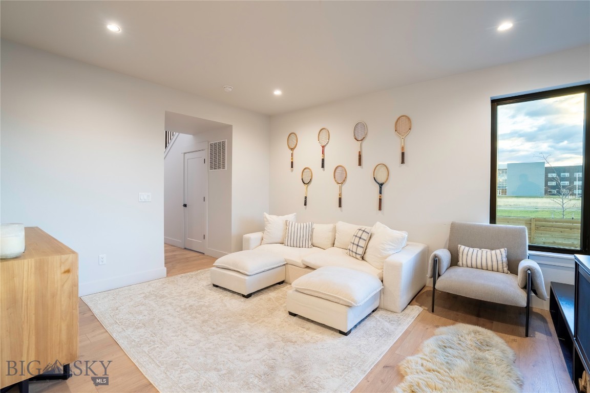 Bozeman, Montana, 59718, United States, 3 Bedrooms Bedrooms, ,2 BathroomsBathrooms,Residential,For Sale,1998833