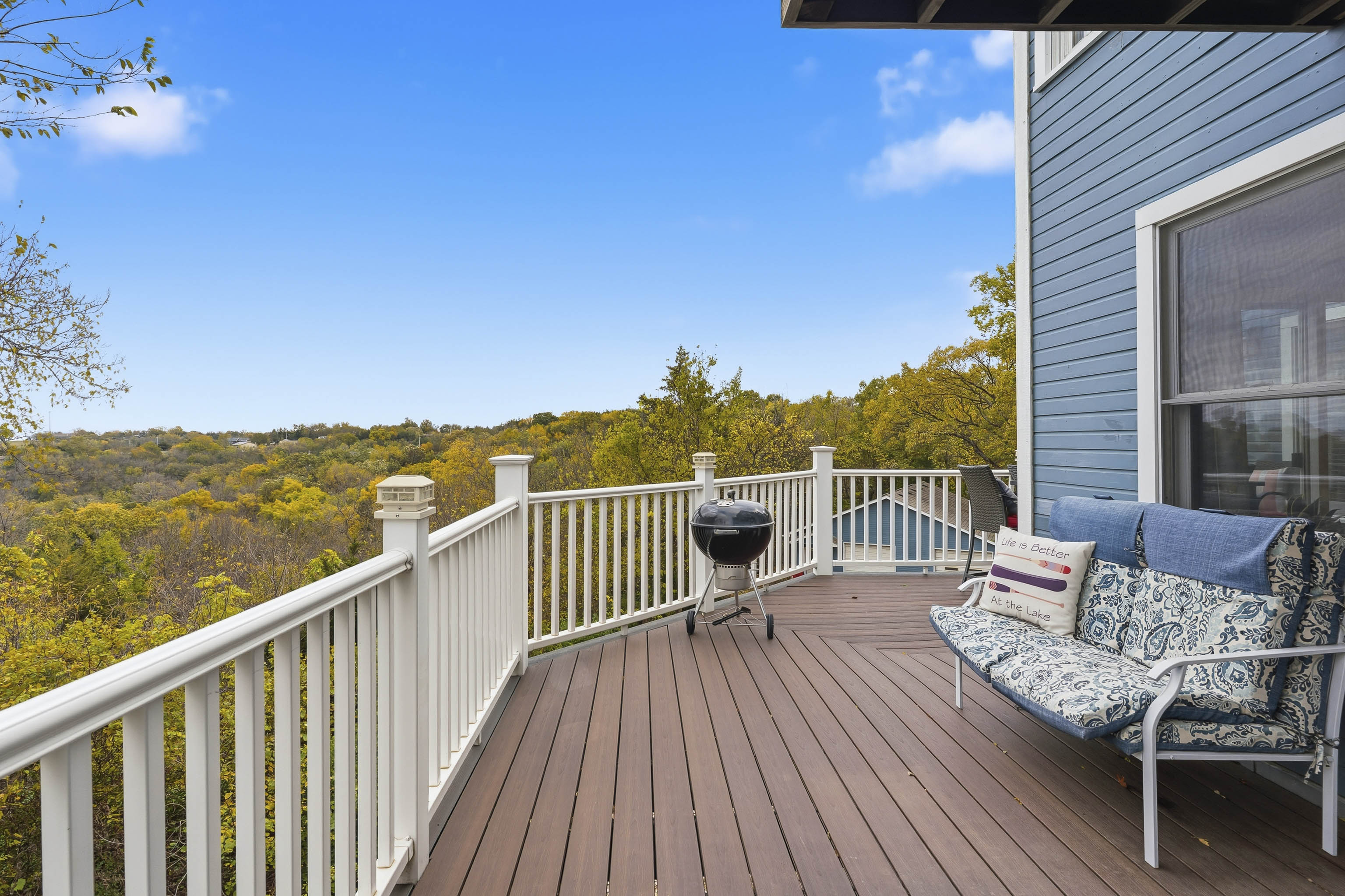 Manhattan, Kansas, 66503, United States, 4 Bedrooms Bedrooms, ,4 BathroomsBathrooms,Residential,For Sale,1985204