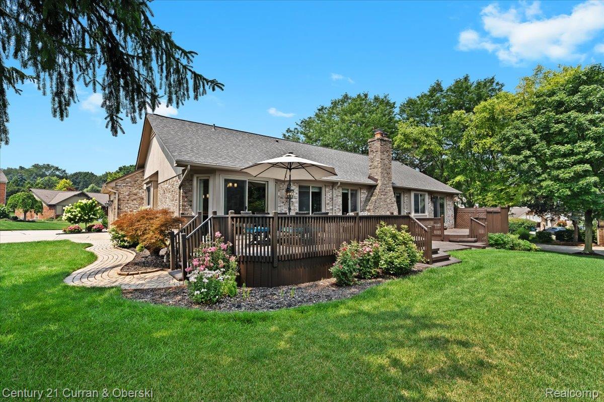 Northville, Michigan, 48168, United States, 3 Bedrooms Bedrooms, ,4 BathroomsBathrooms,Residential,For Sale,1921714