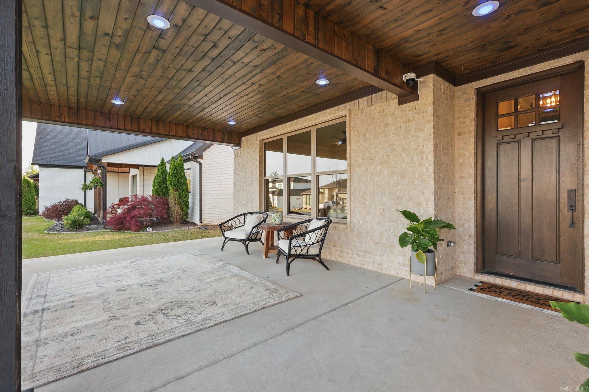 Benton, Arkansas, 72019, United States, 5 Bedrooms Bedrooms, ,4 BathroomsBathrooms,Residential,For Sale,1840883