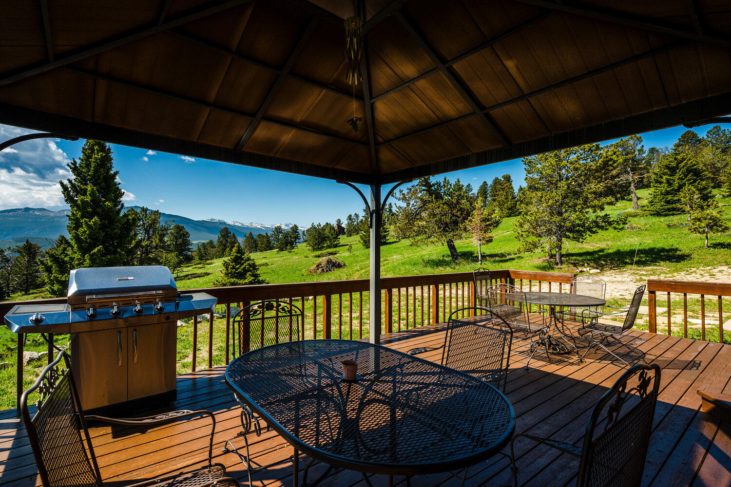 Sheridan, Wyoming, 82801, United States, 3 Bedrooms Bedrooms, ,2 BathroomsBathrooms,Residential,For Sale,1890581