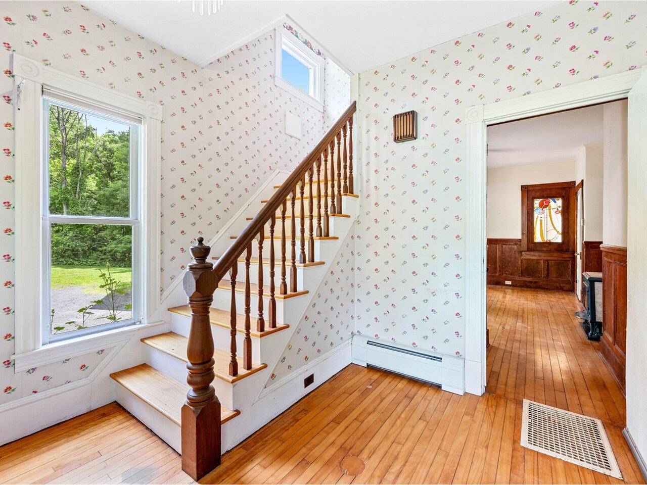 Montpelier, Vermont, 05602, United States, 3 Bedrooms Bedrooms, ,3 BathroomsBathrooms,Residential,For Sale,1900935