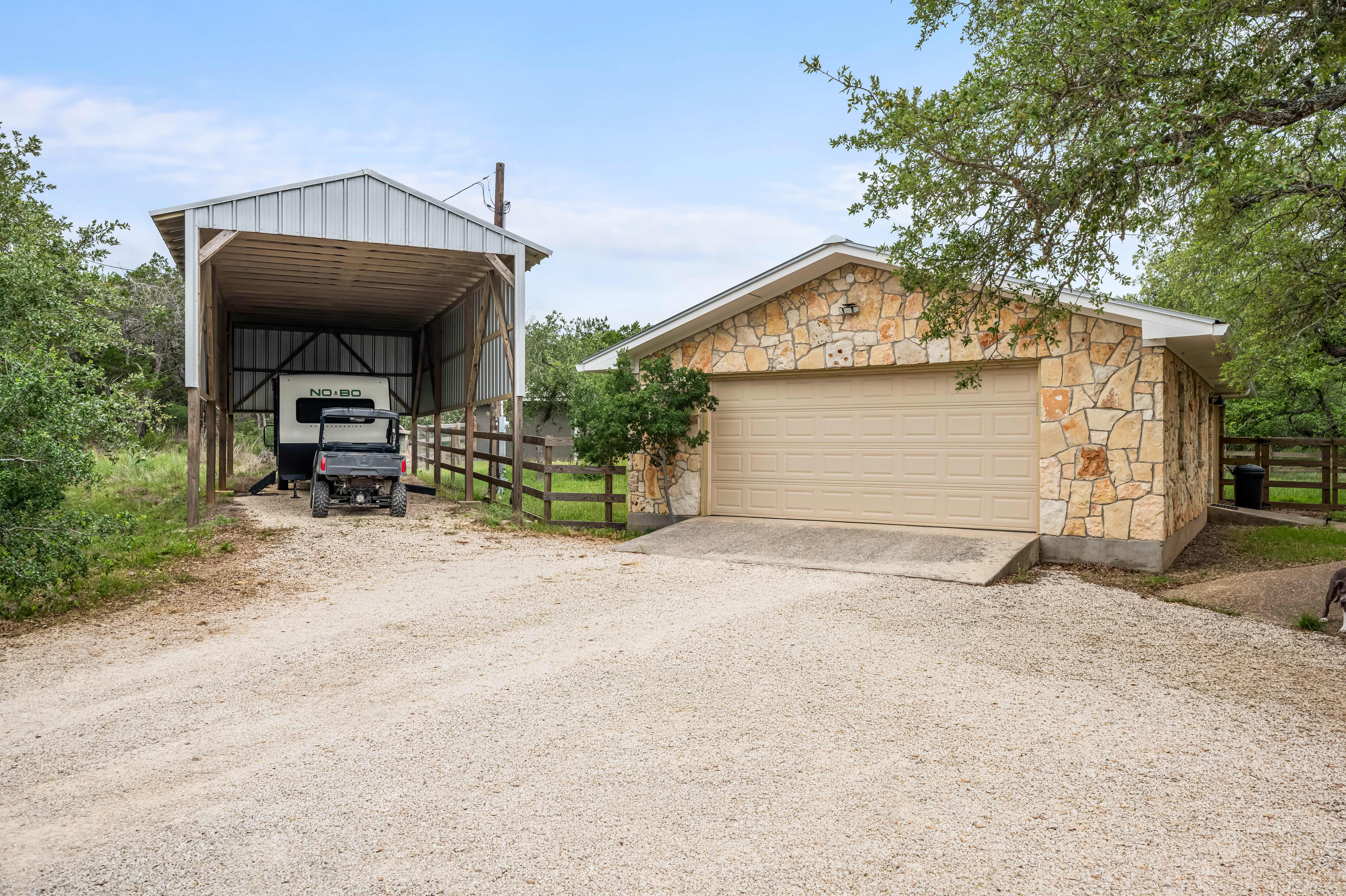 Hill Country Retreat Offering Sweeping Unobstructed Views - 物件實景