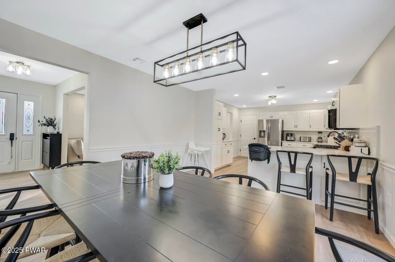 Lords Valley, Pennsylvania, 18428, United States, 6 Bedrooms Bedrooms, ,3 BathroomsBathrooms,Residential,For Sale,2001480