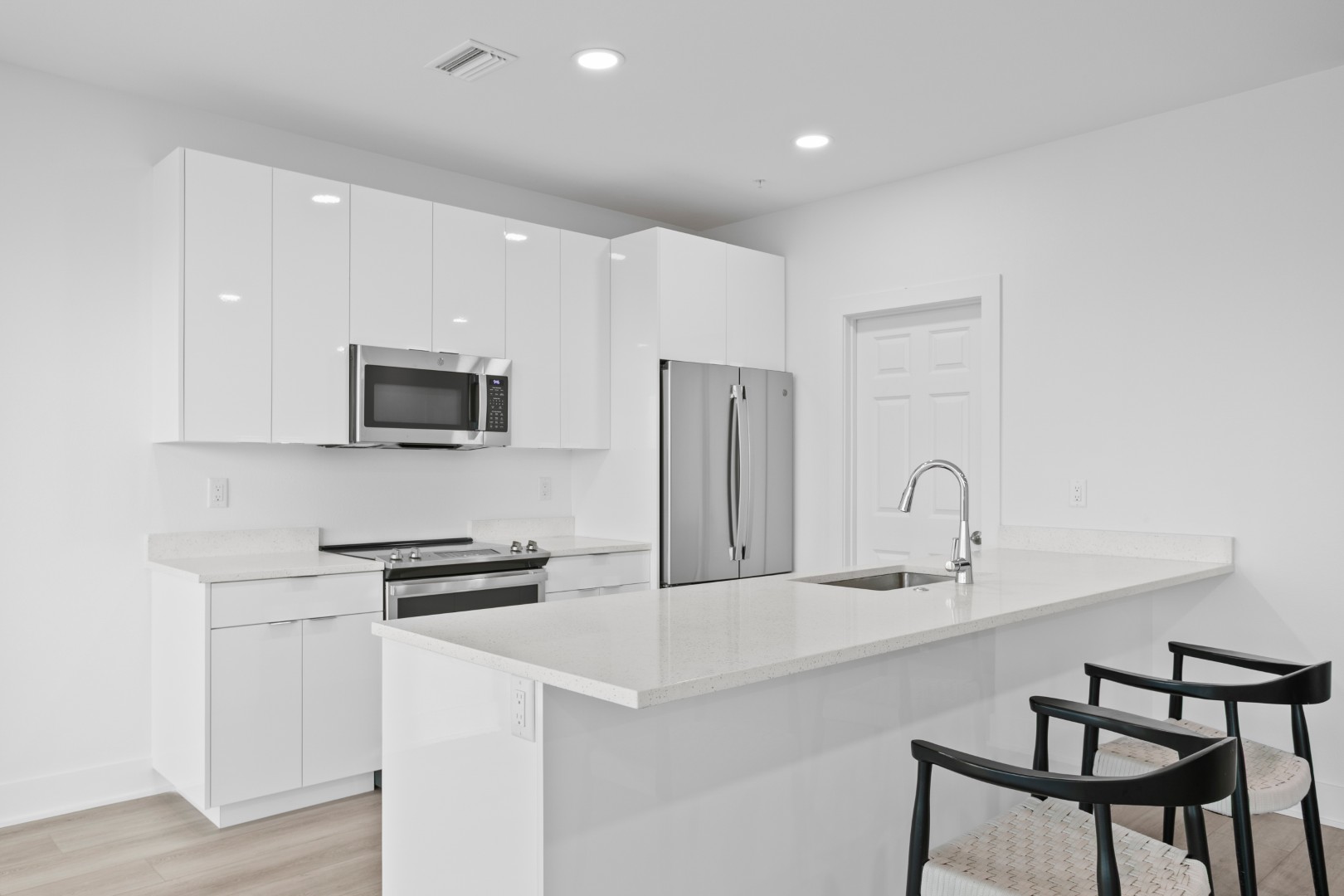 400 150th Ave # 304, Madeira Beach, Florida, 33708, United States, 3 Bedrooms Bedrooms, ,3 BathroomsBathrooms,Residential,For Sale,400 150th Ave # 304,1407196