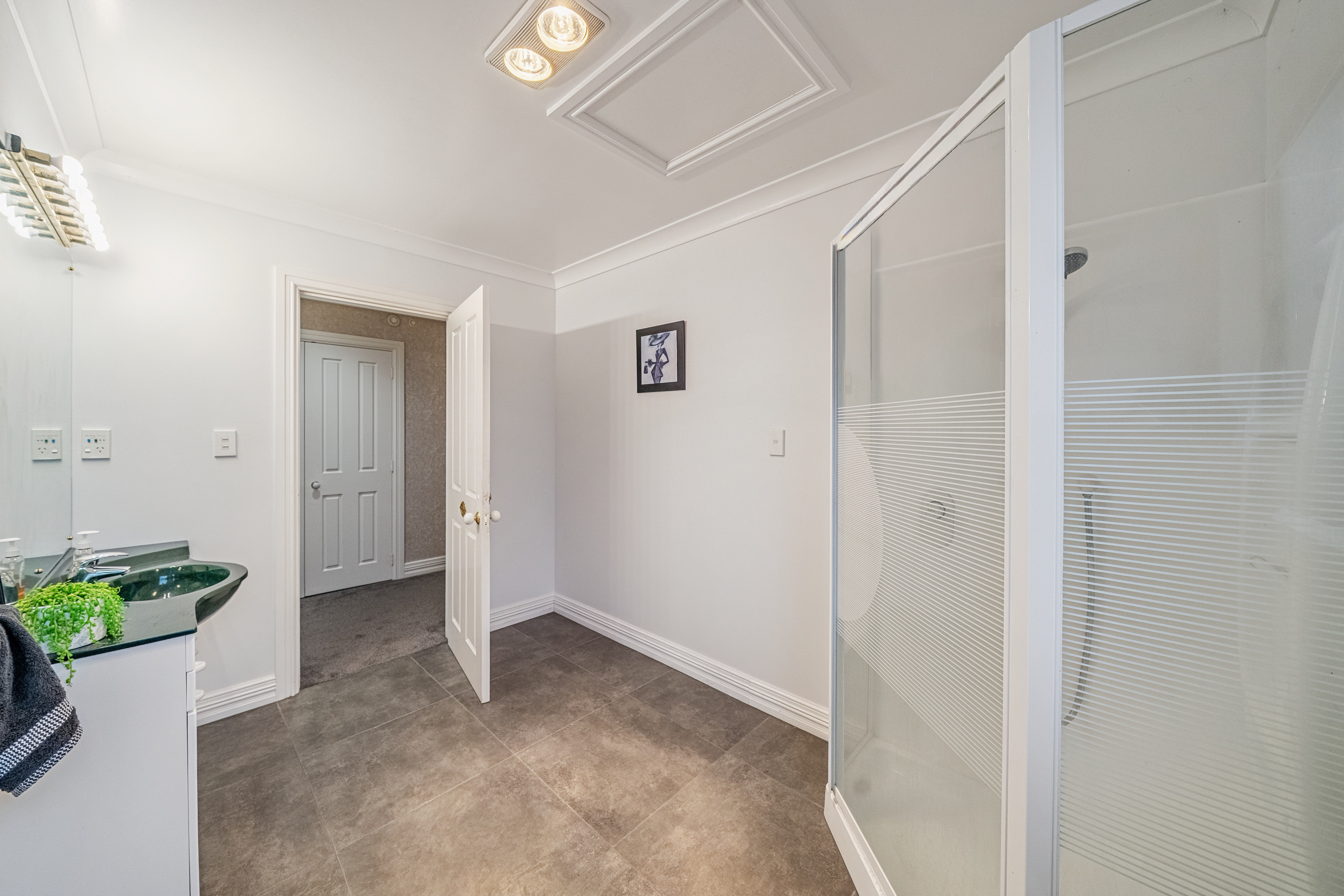  29 Clearwater Terrace, Brown Owl, Upper Hutt - 物件實景