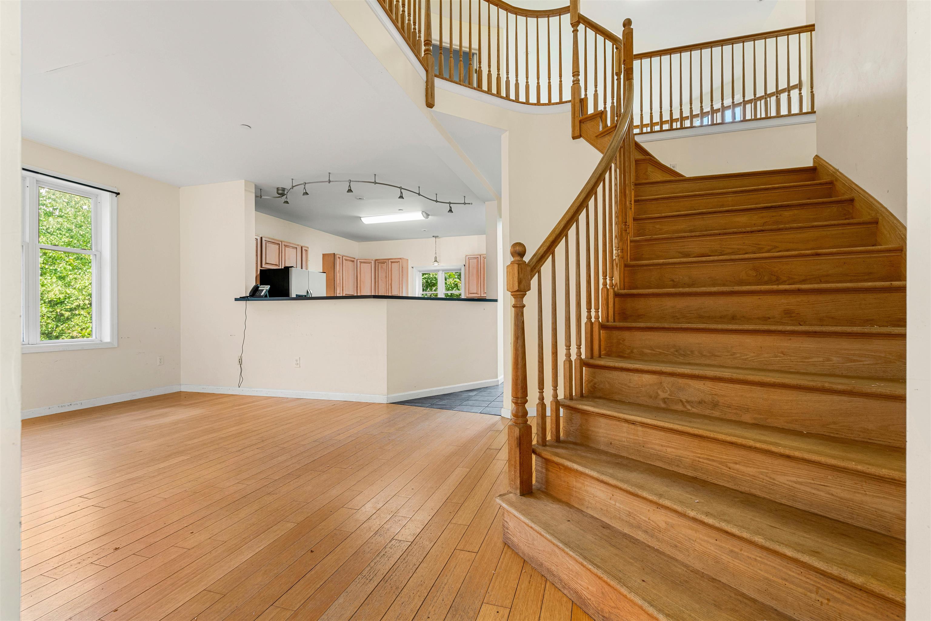 Dunbarton, New Hampshire, 03046, United States, 4 Bedrooms Bedrooms, ,3 BathroomsBathrooms,Residential,For Sale,1916855