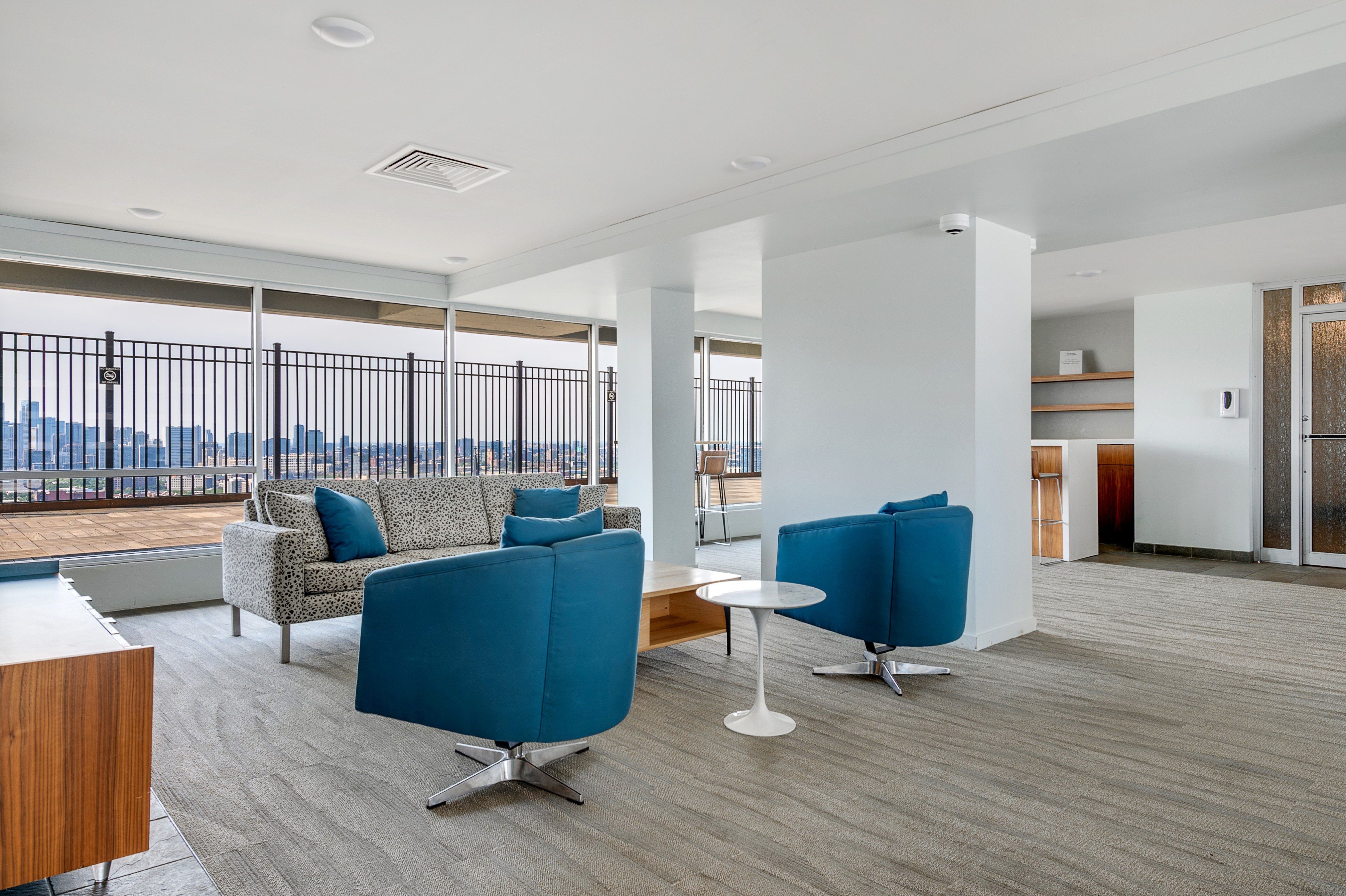  Bright and spacious Lincoln Park Residence - 物件實景