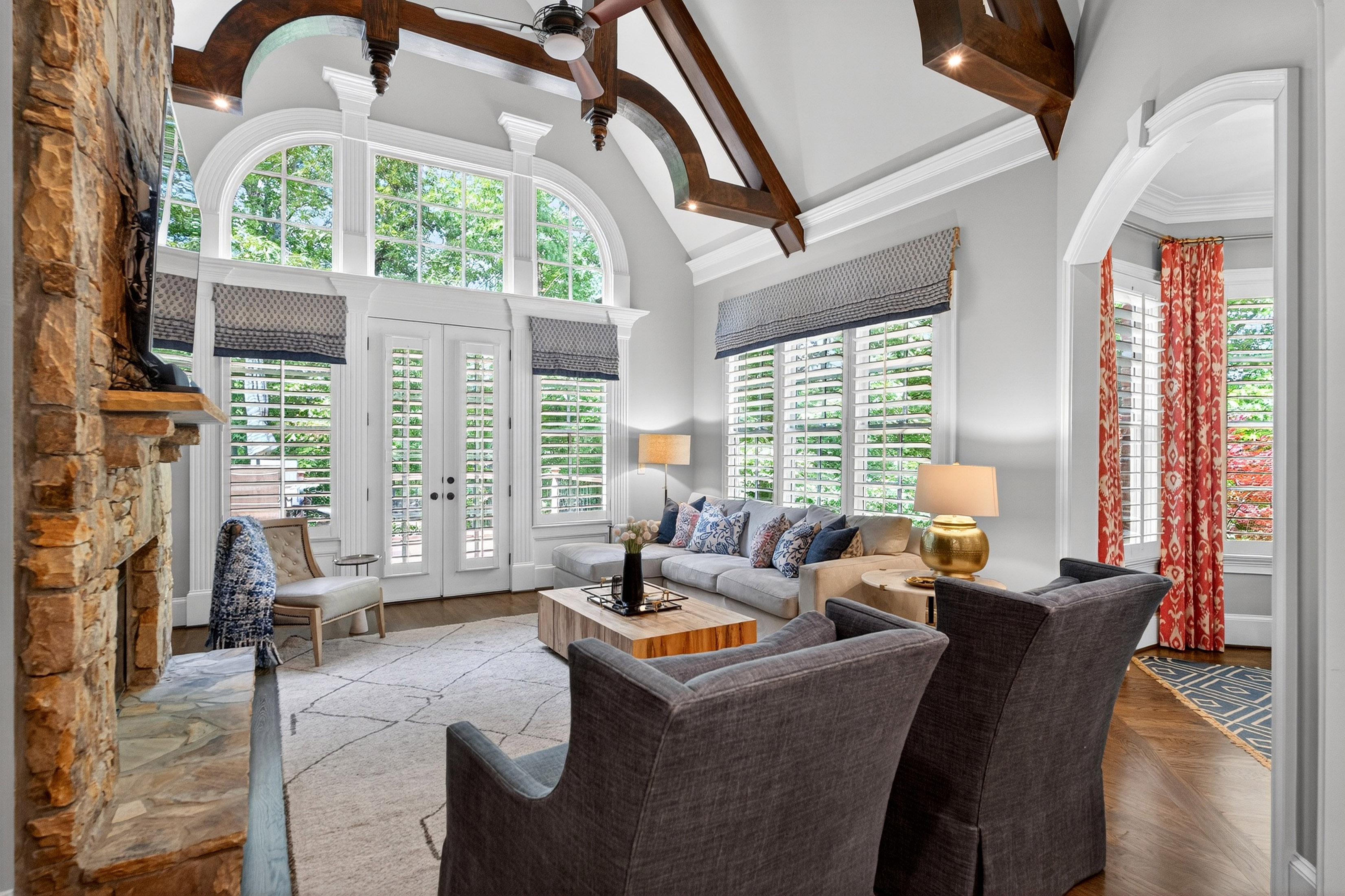  Luxury Estate Living Meets Modern Sophistication - 物件實景