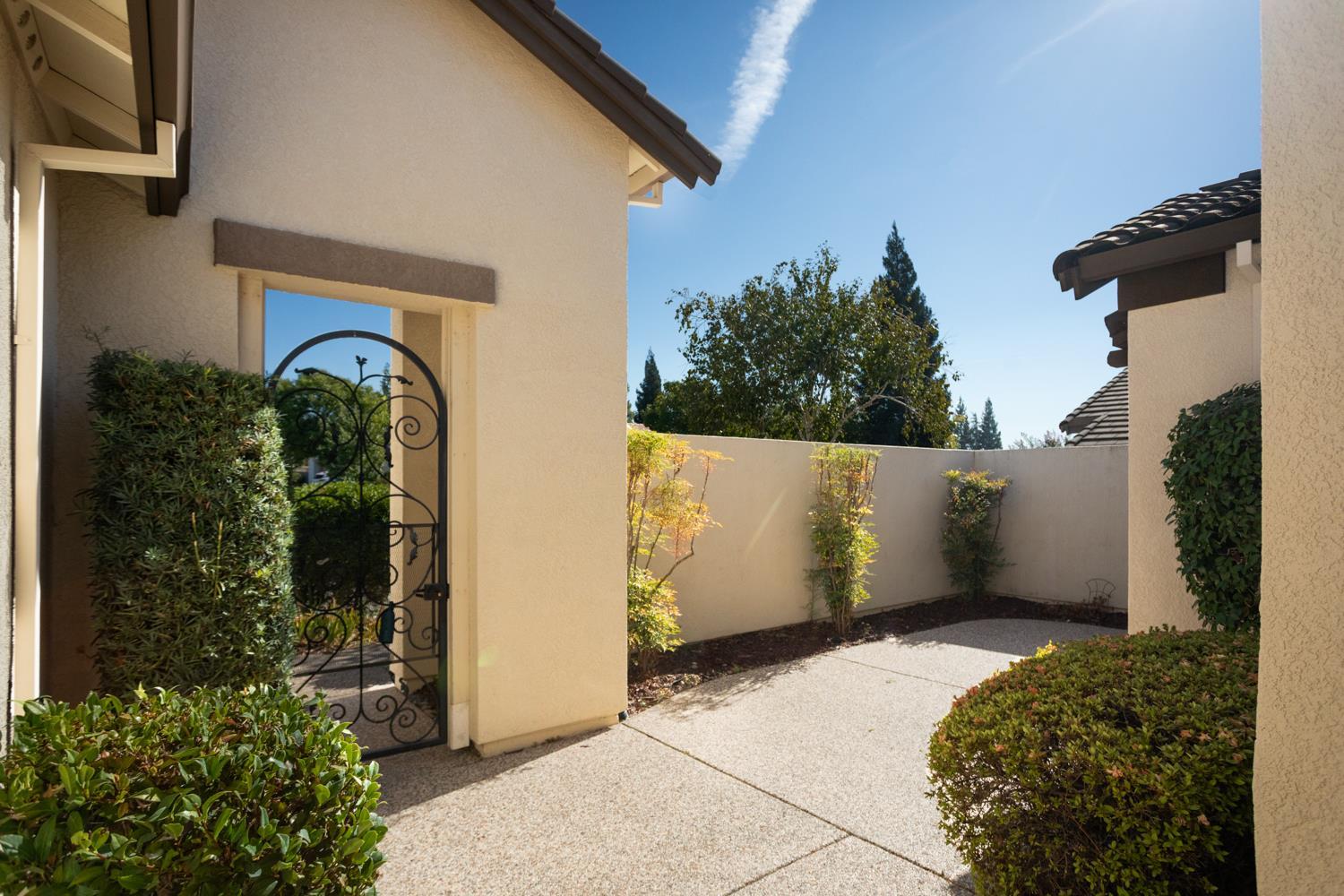 Lincoln, California, 95648, United States, 2 Bedrooms Bedrooms, ,3 BathroomsBathrooms,Residential,For Sale,1942522