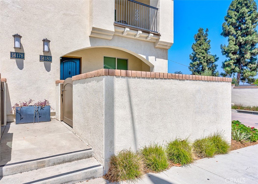 La Mirada, California, 90638, United States, 3 Bedrooms Bedrooms, ,4 BathroomsBathrooms,Residential,For Sale,1927510